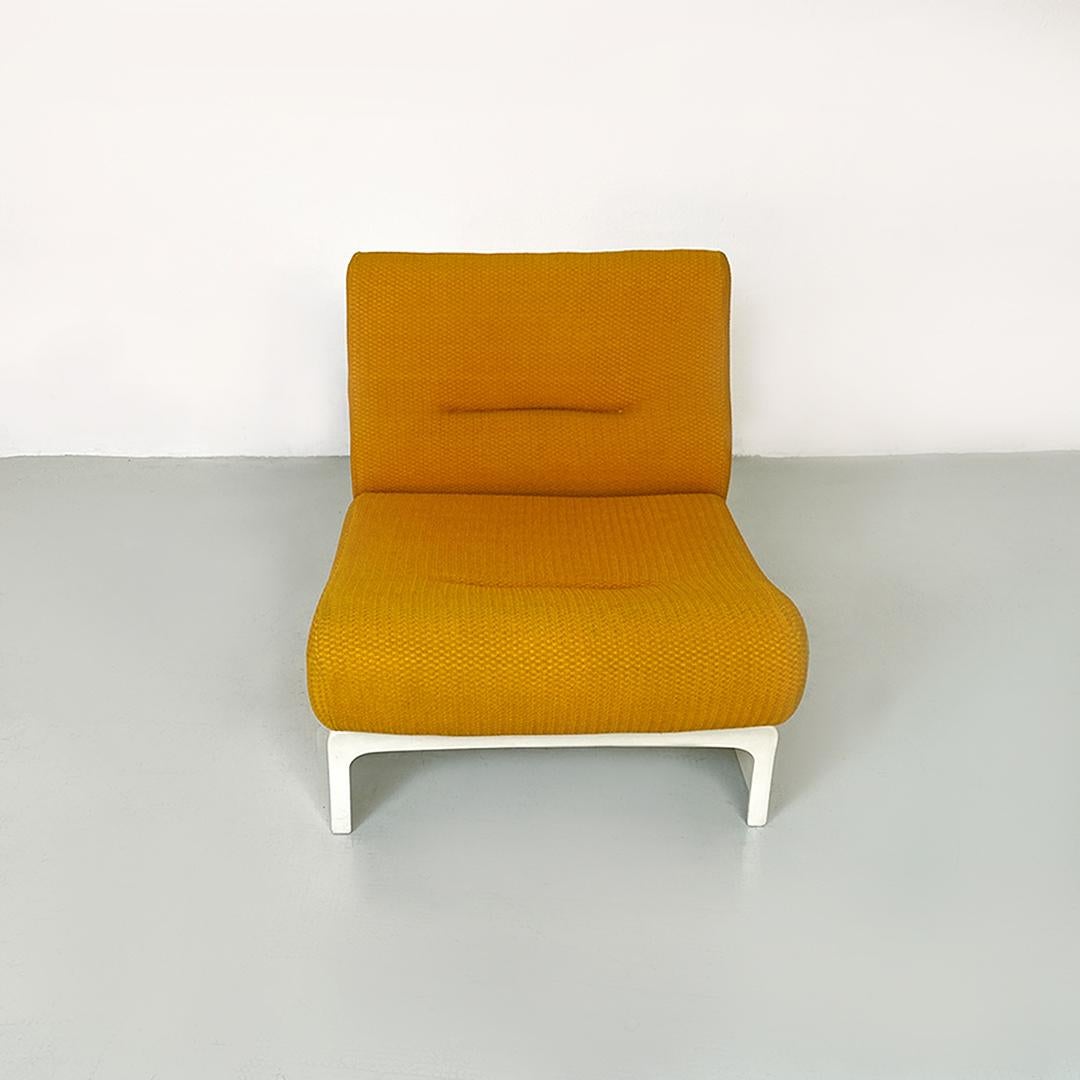 Italian space age white abs and mustard yellow fabric pair of armchairs, 1970s In Good Condition In MIlano, IT