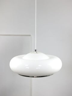 Italian Space-age White Acrylic Pendant Lamp
