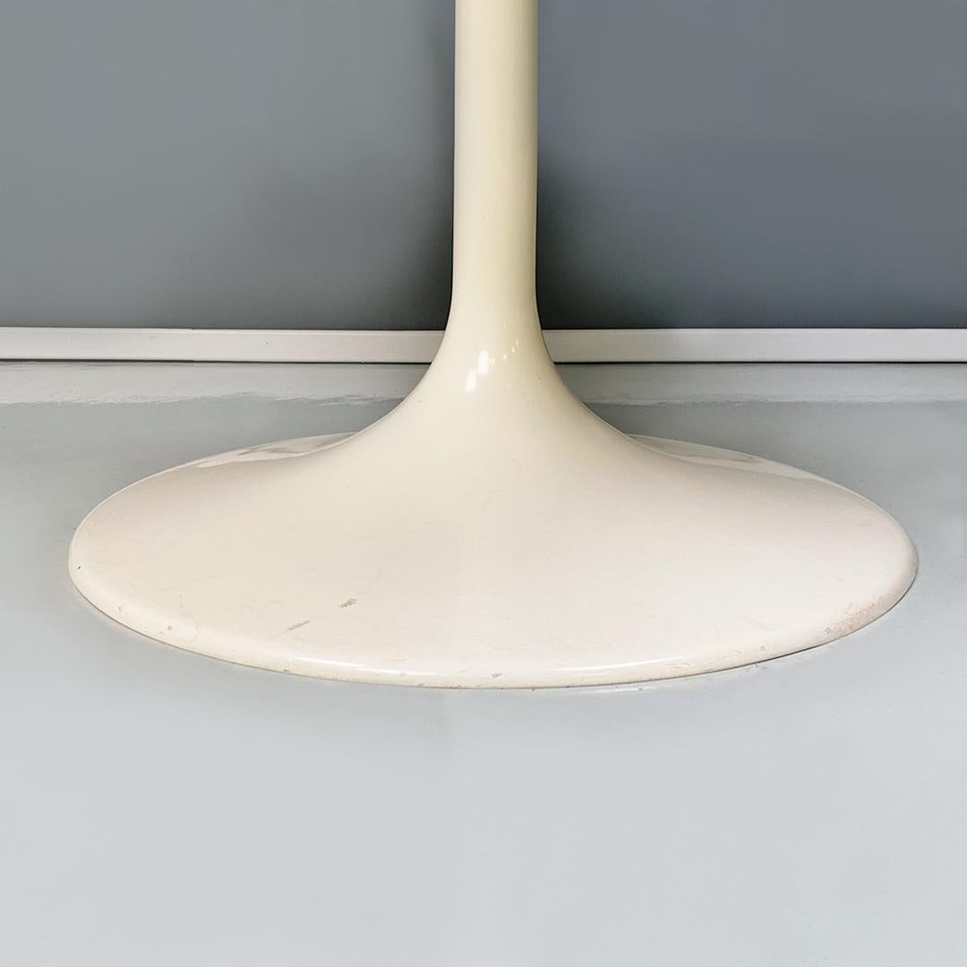 Italian Space Age White Cream Plastic and Wood Round Dining Table, 1970s For Sale 6