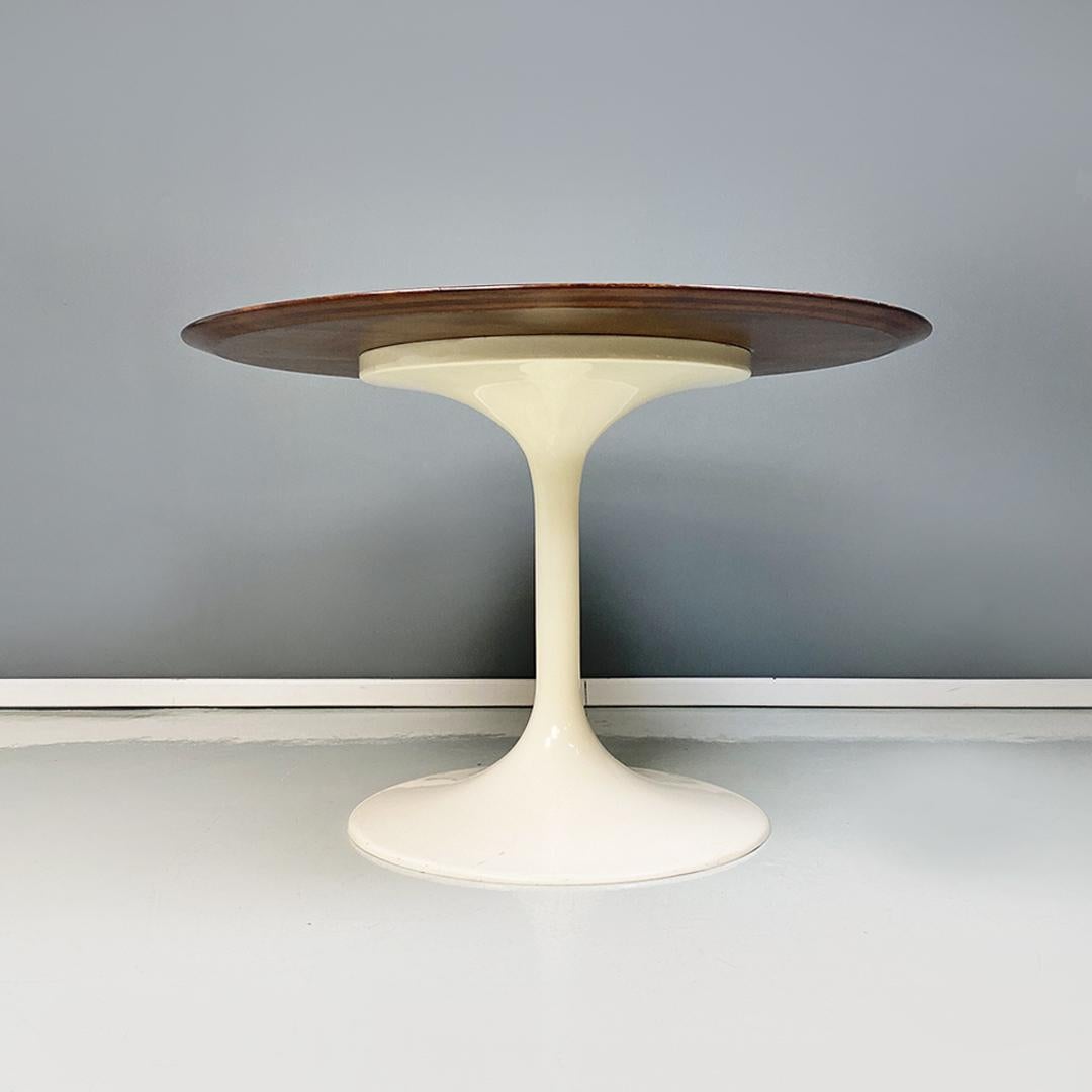 Late 20th Century Italian Space Age White Cream Plastic and Wood Round Dining Table, 1970s For Sale