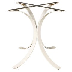Base en acier courbé blanc de l'ère spatiale italienne pour table ronde, 1970