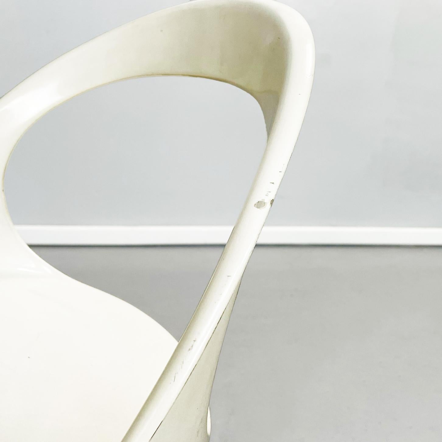 Italienische Space Age Stühle aus weißem Kunststoff, 1970er Jahre im Angebot 6