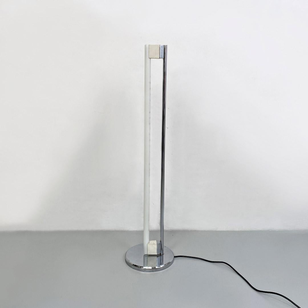 Italian Space Steel Tube Light Floor Lamp by Eileen Gray for Alivar, 1970s In Good Condition For Sale In MIlano, IT