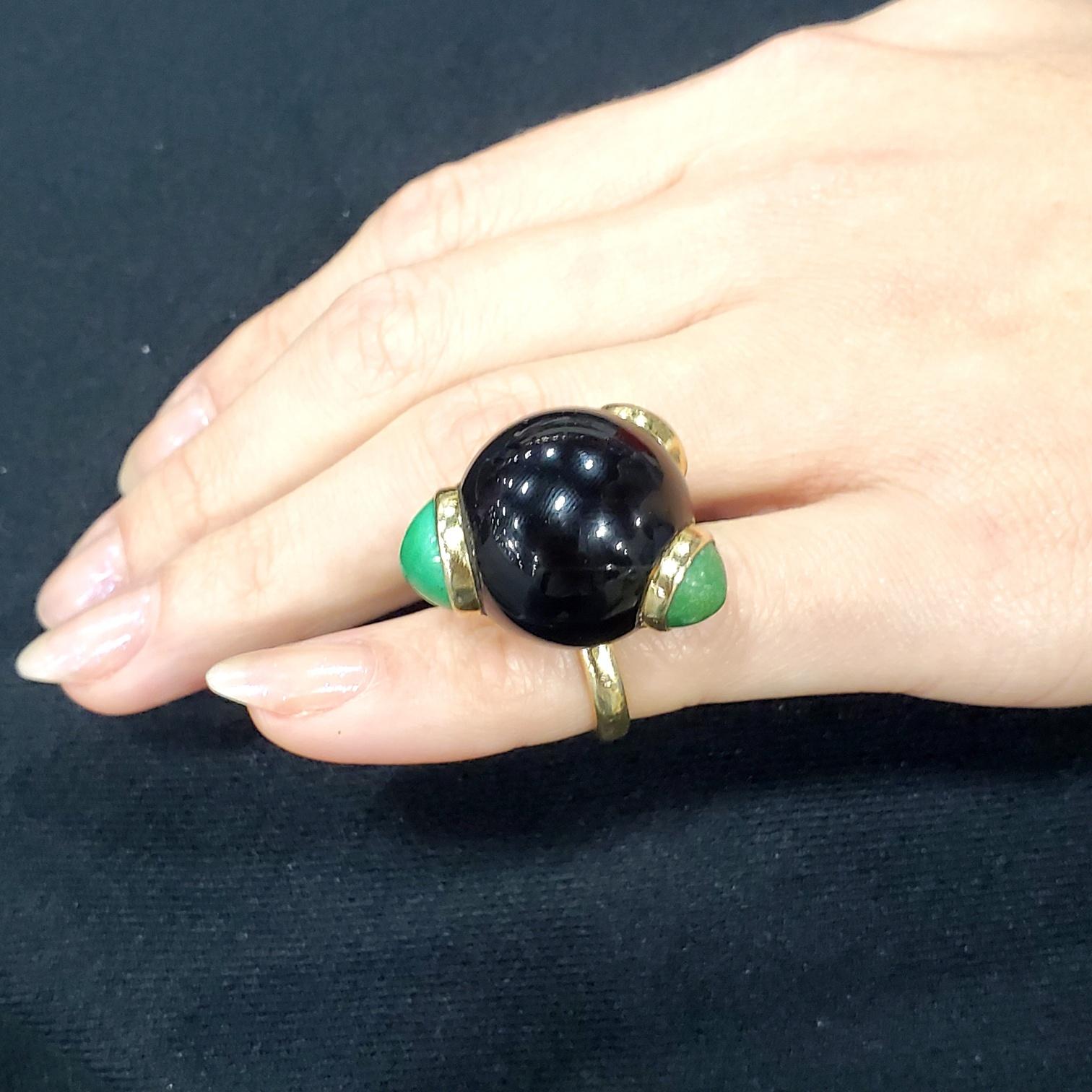 Italian Spatialism 1970 Retro Sculptural Ring 14Kt Gold with Onyx and Turquoise For Sale 1