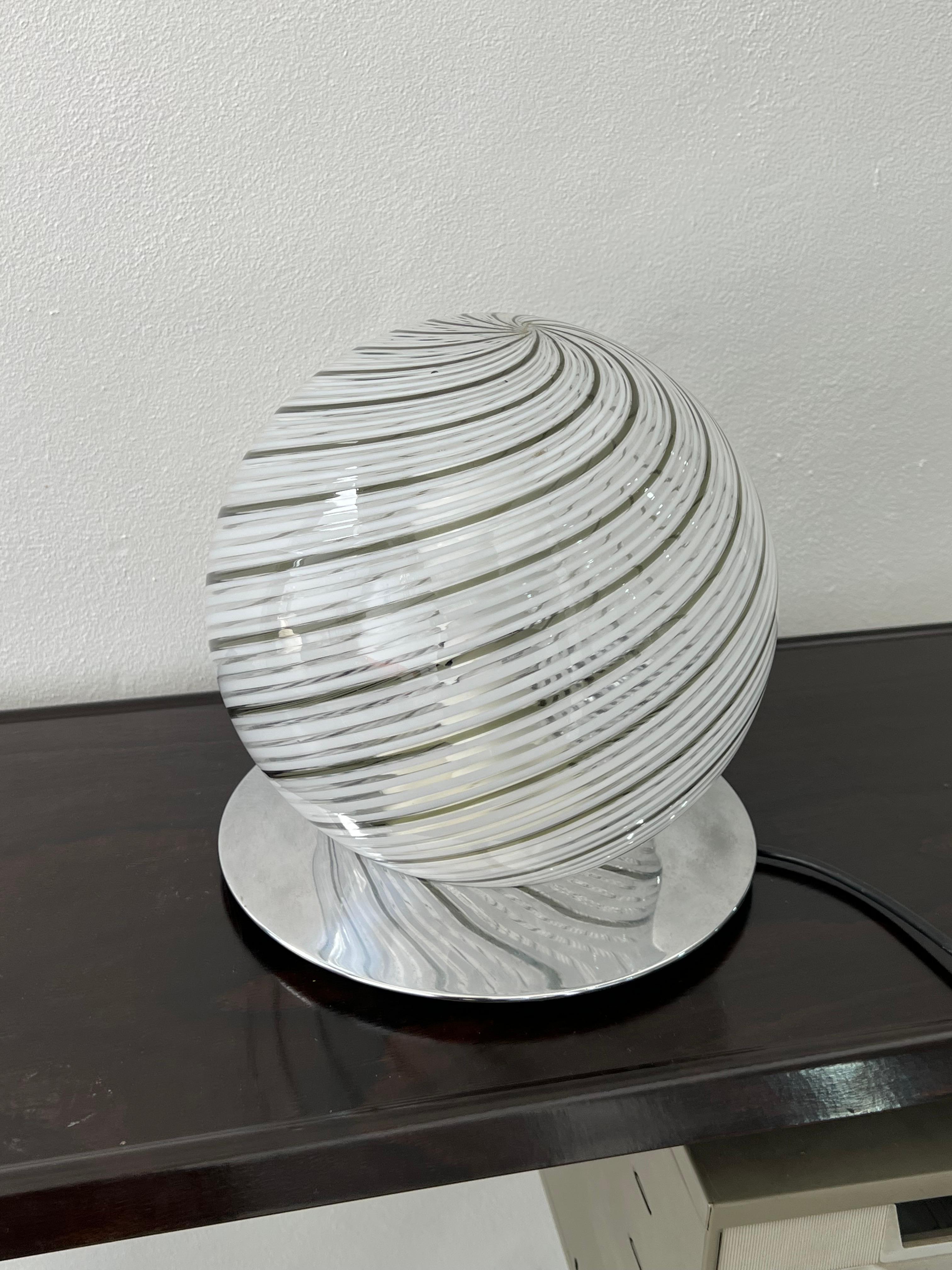 Italian Spheric Murano Glass Table Lamp chrome Base by Tronconi 1970s In Good Condition In Byron Bay, NSW