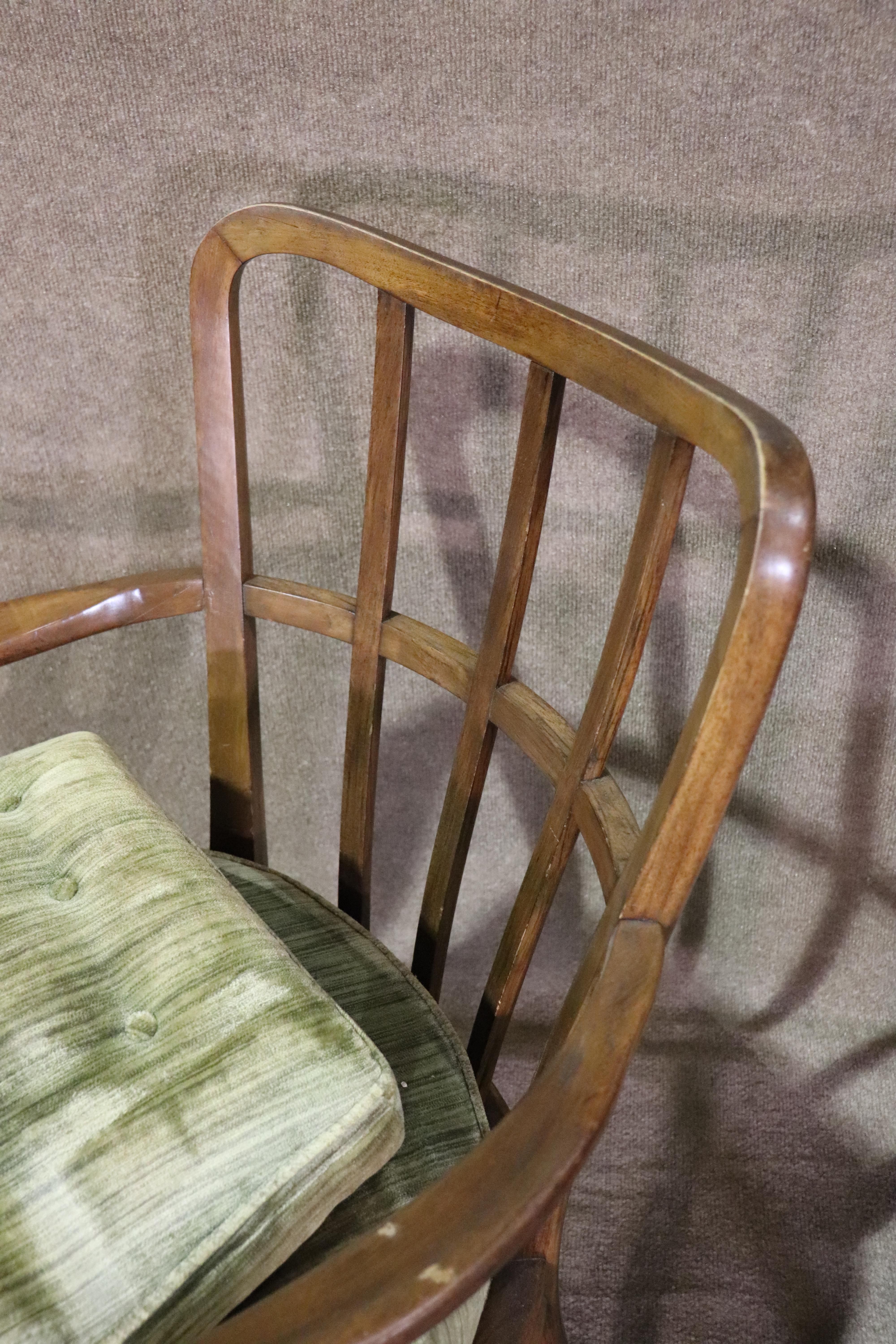 Mid-Century Modern Fauteuils italiens à dossier en fuseau en vente