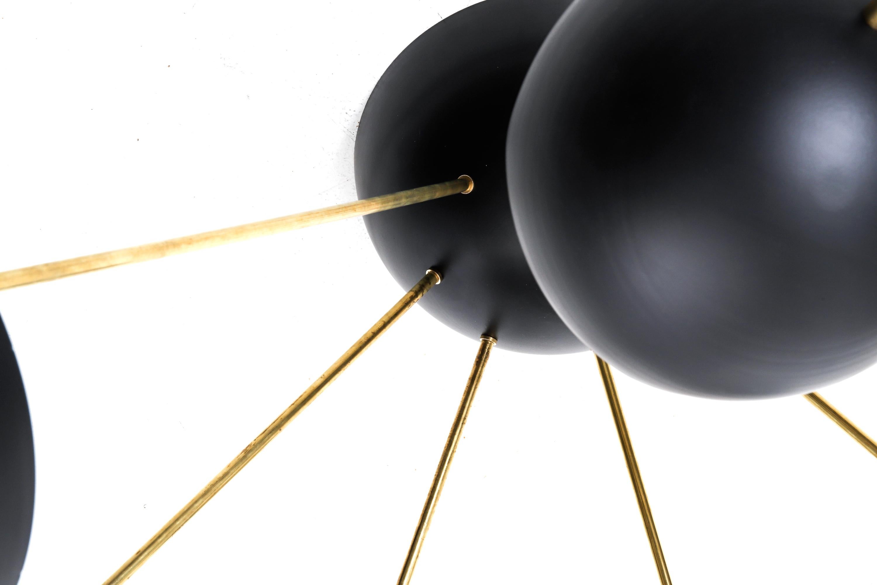 20th Century Italian Sputnik Ceiling Lamp Gino Sarfatti 50s Stilnovo Style in Brass & Black For Sale