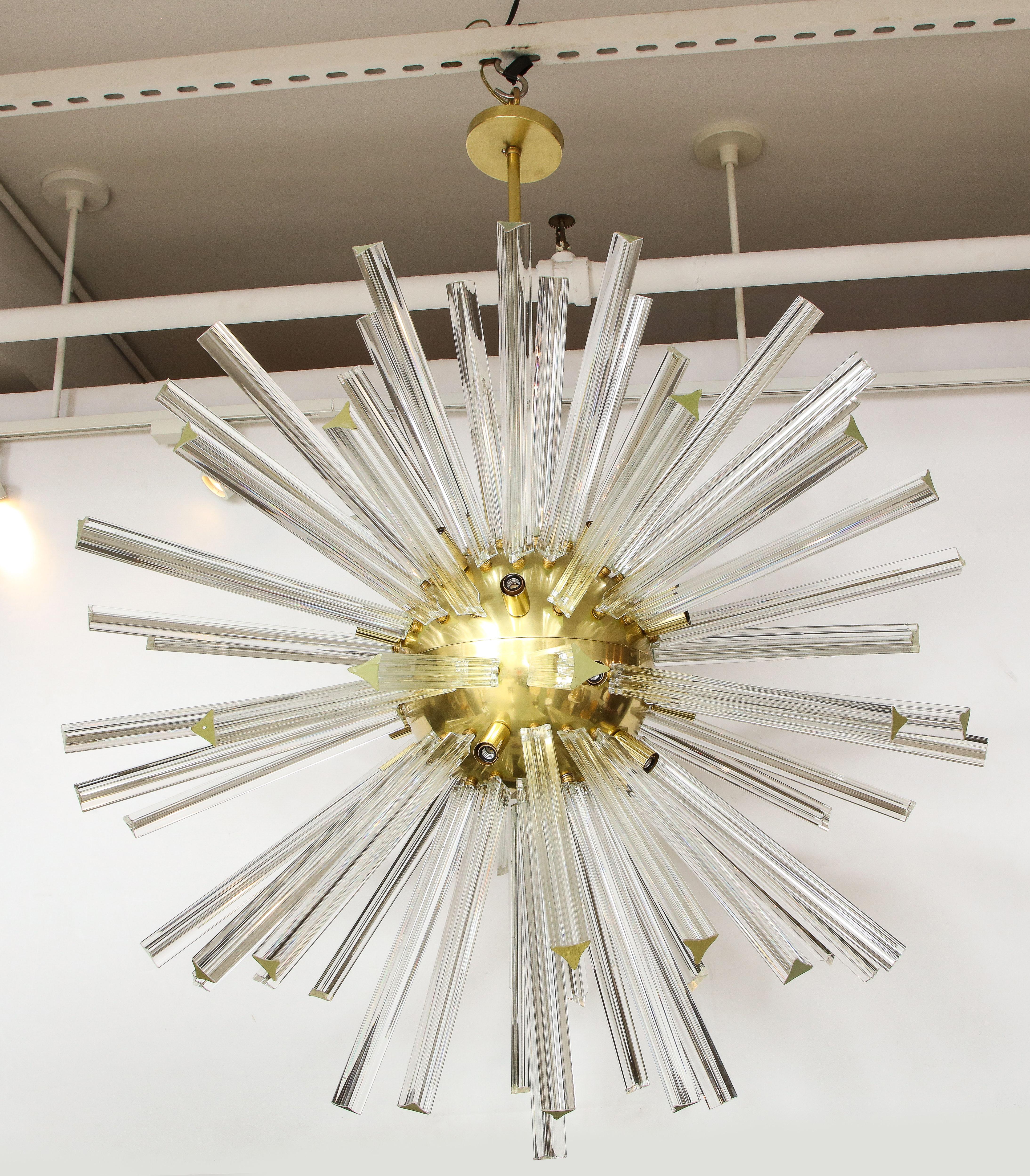 Italian Sputnik Chandelier In Excellent Condition For Sale In New York, NY