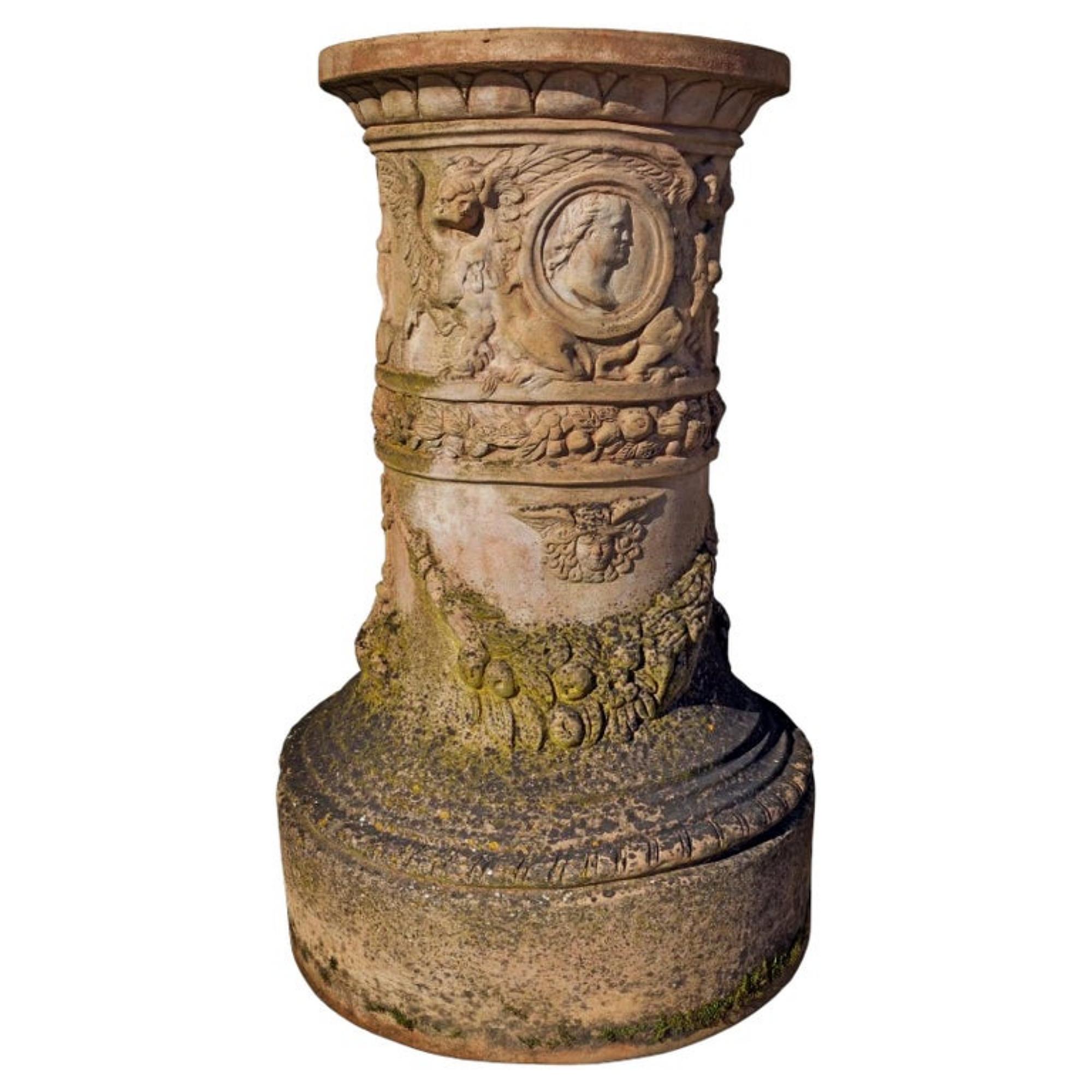 Hand-Crafted Italian Square Column in Terracotta End 19th Century For Sale