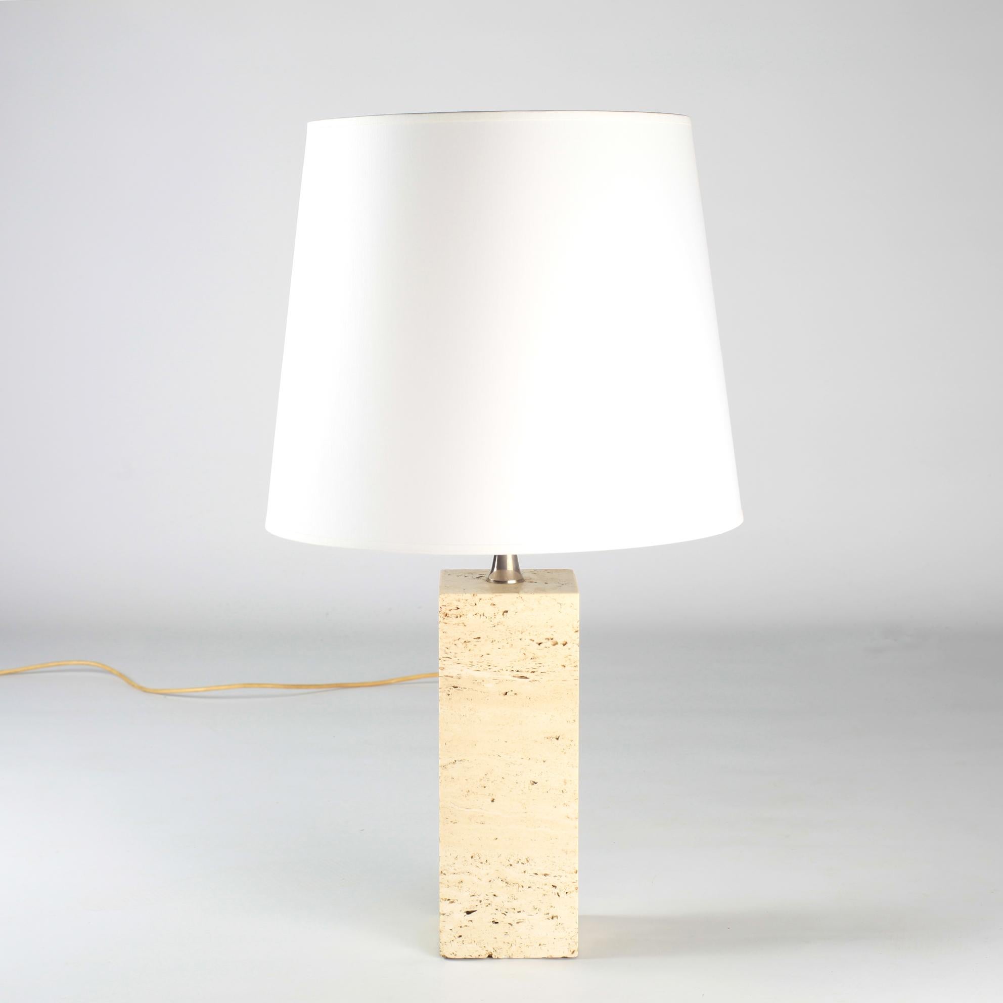 Italian Square Column Travertine Lamp, 1960 In Good Condition In Saint  Ouen, FR