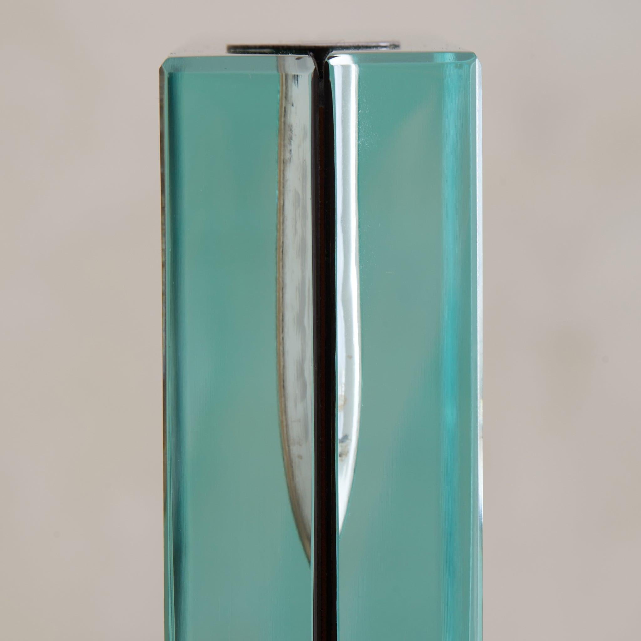 Italian Square Crystal Vase by Pierangelo Gallotti & Luigi Radice, 1960s (Mitte des 20. Jahrhunderts) im Angebot