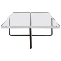 Italienischer quadratischer moderner Couchtisch aus Plexiglas:: hergestellt von Minotti:: 1980er Jahre