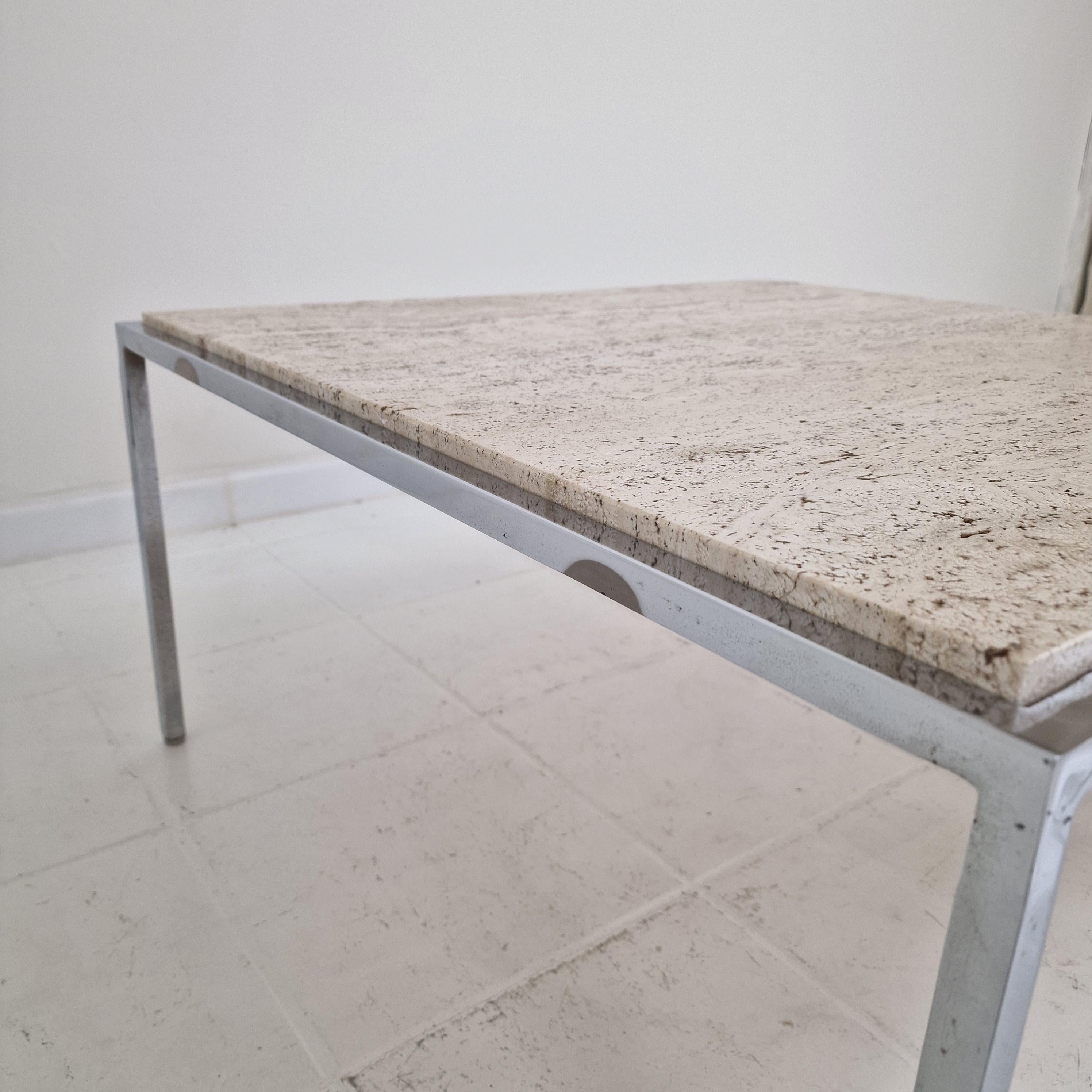 Italian Square Travertine Coffee Table with Steel Base, 1980's en venta 3