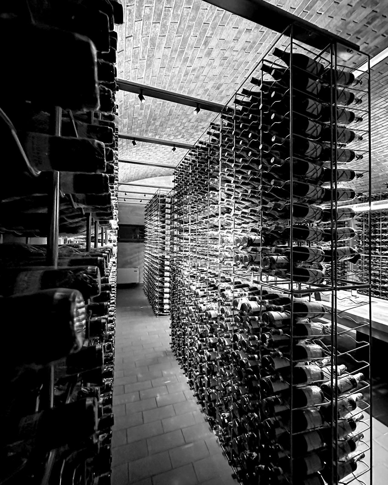 Enrico Girotti  exclusive Stainless Steel Gold Wine Rack Made in Italy In New Condition For Sale In Verona, IT