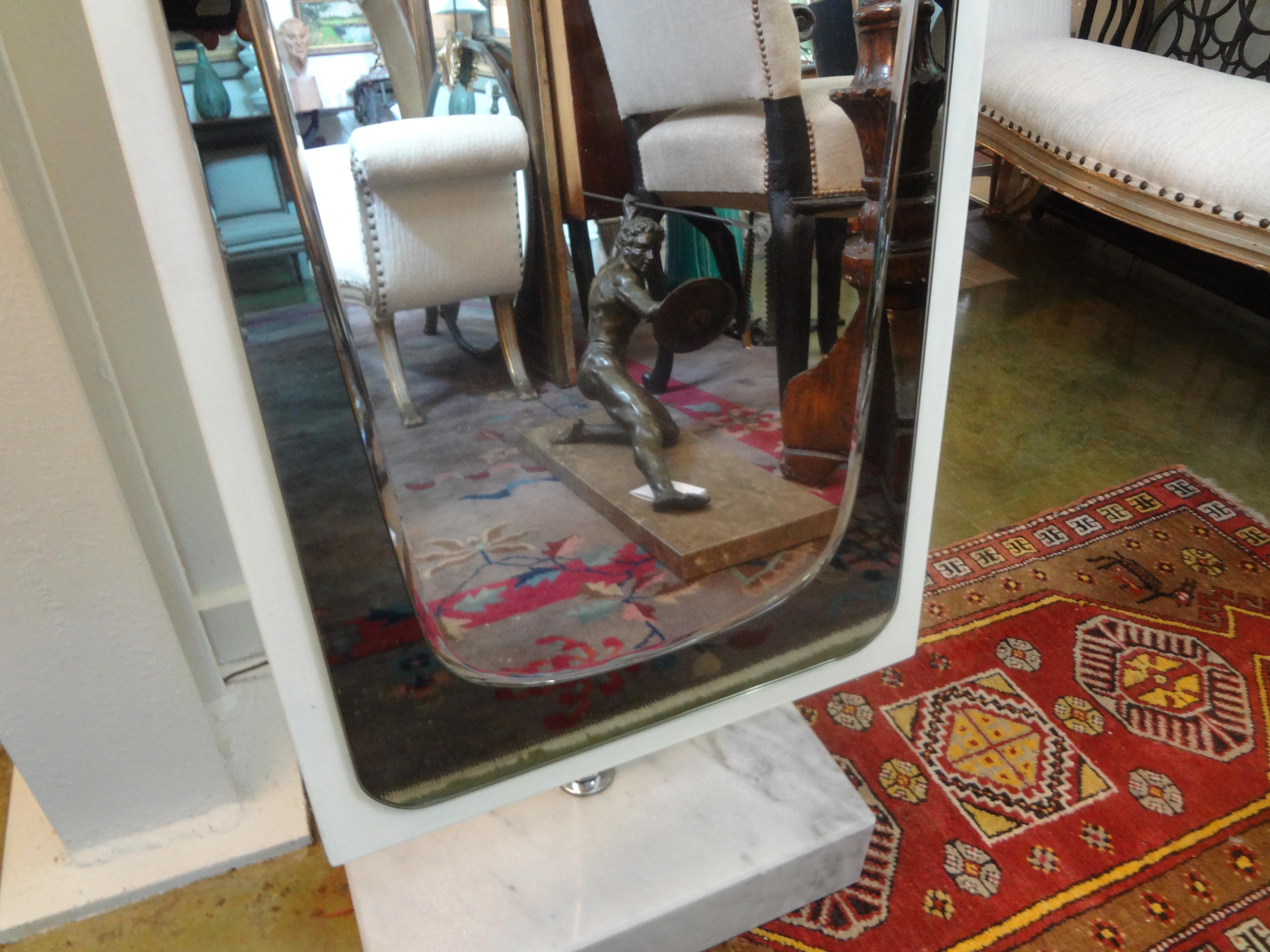 Late 20th Century Italian Standing Mirror on Marble Base Inspired by Fontana Arte For Sale