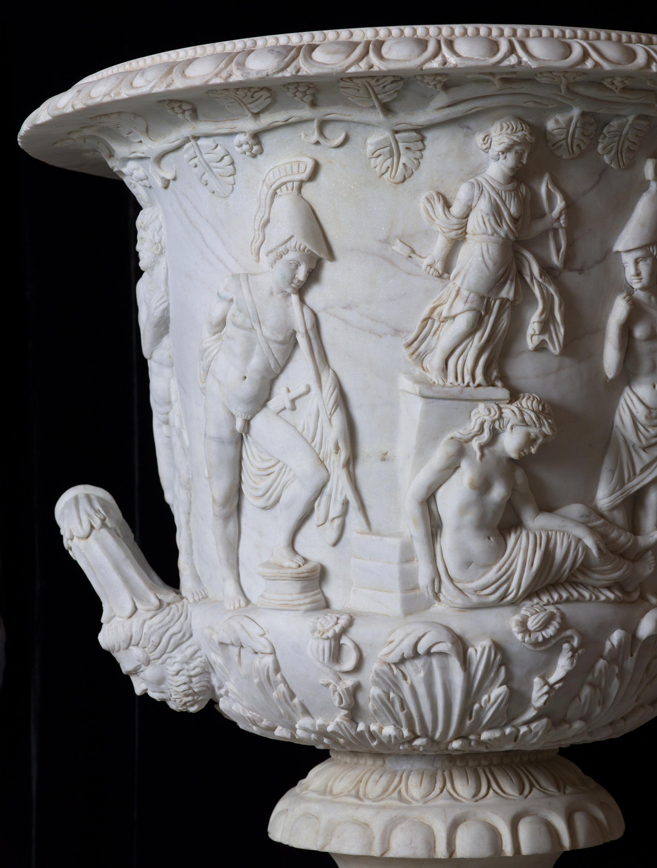 Italian Statuary White Marble Medici Vase after the Classical Greek For Sale 1