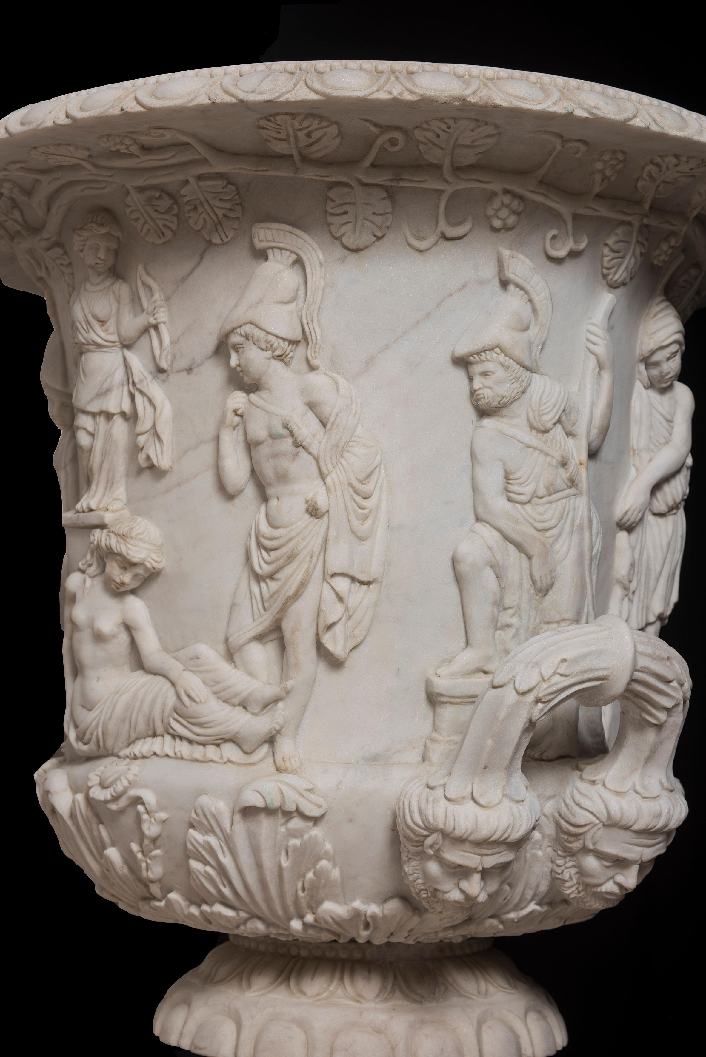 Italian Statuary White Marble Medici Vase after the Classical Greek For Sale 2