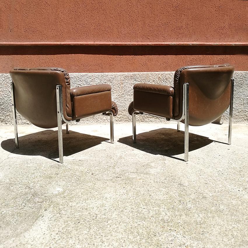 Italian mid-century modern steel and Brown Leather Armchairs, 1970s
Beautiful armchairs with chromed steel structure and brown leather padding, in wonderful state of conservation.
In a fantastic space age style, these armchairs can bring a seventies
