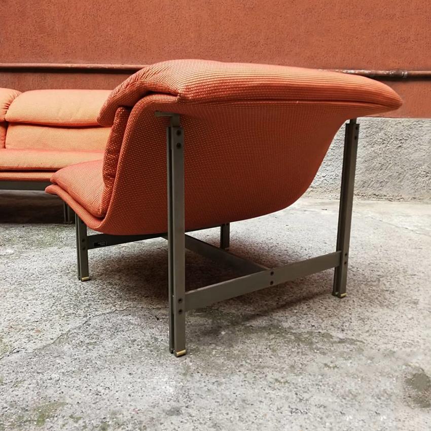 Italian Steel and Fabric Wave Sofa and Armchair, by Giovanni Offredi, 1974 In Good Condition In MIlano, IT
