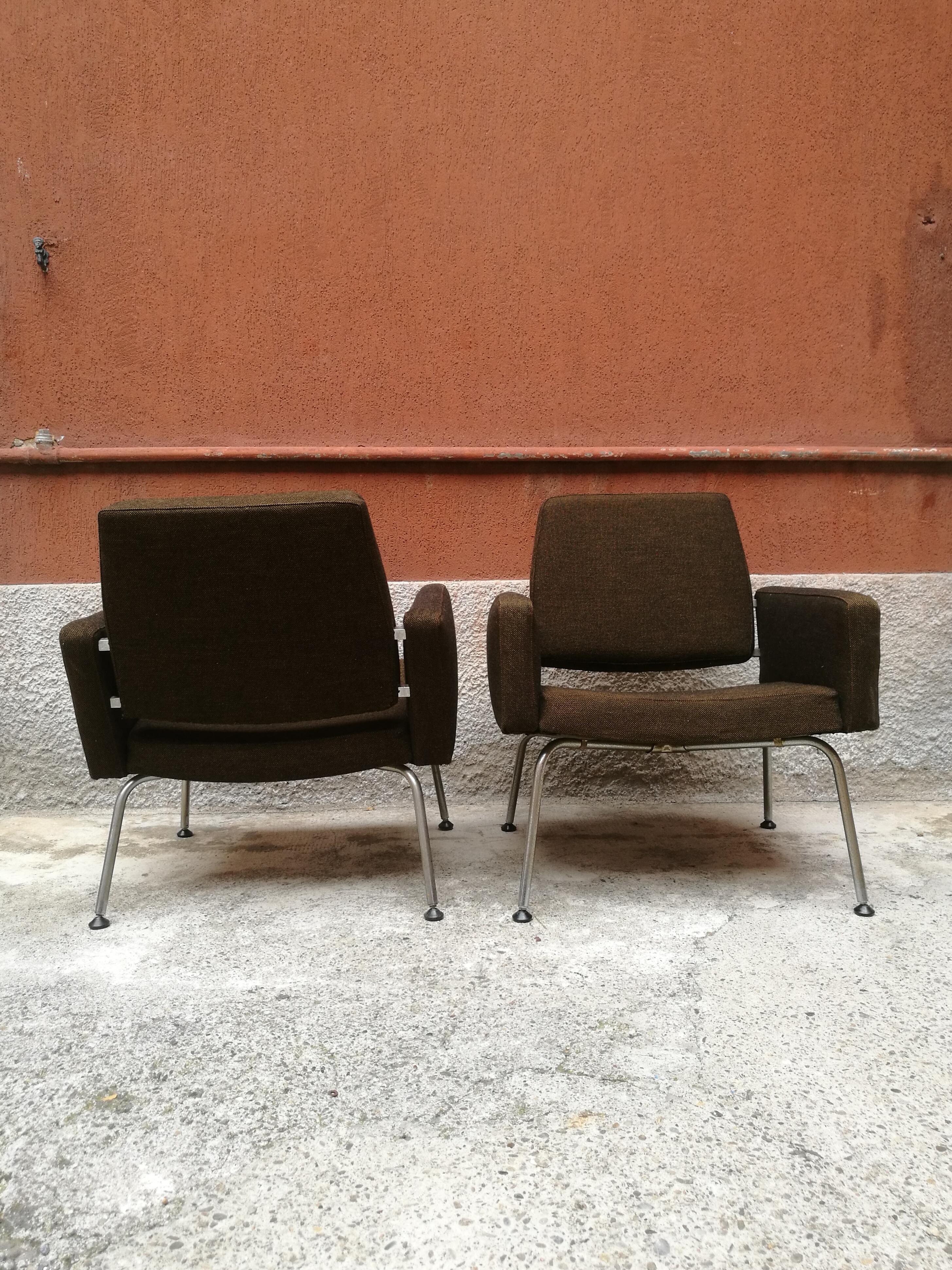 Italian Steel and Original Fabric Armchairs, 1960s For Sale 1