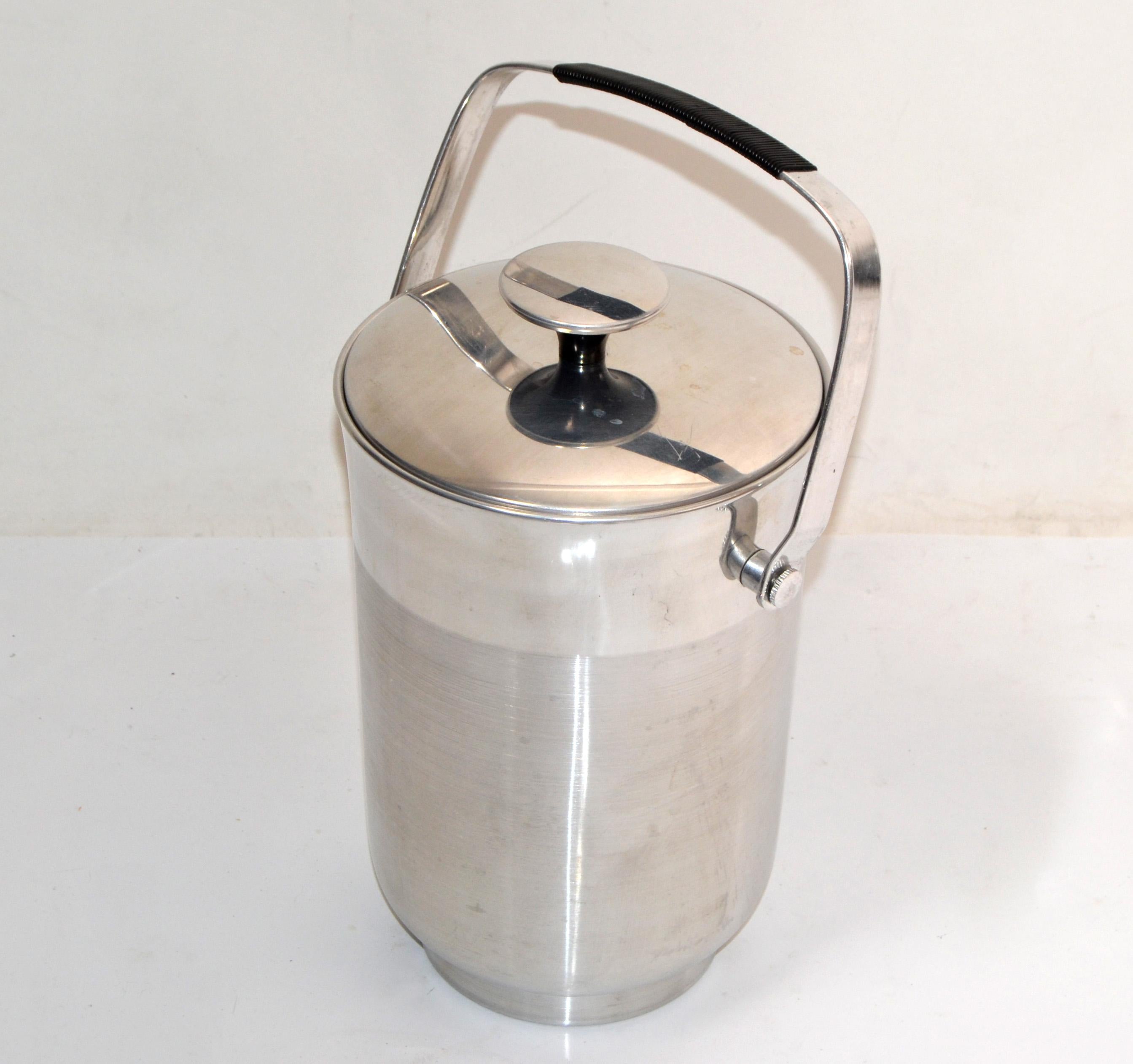 Italian Steel Black Bakelite Lidded Wine Cooler Objets D'arts Ice Bucket Vessel For Sale 7