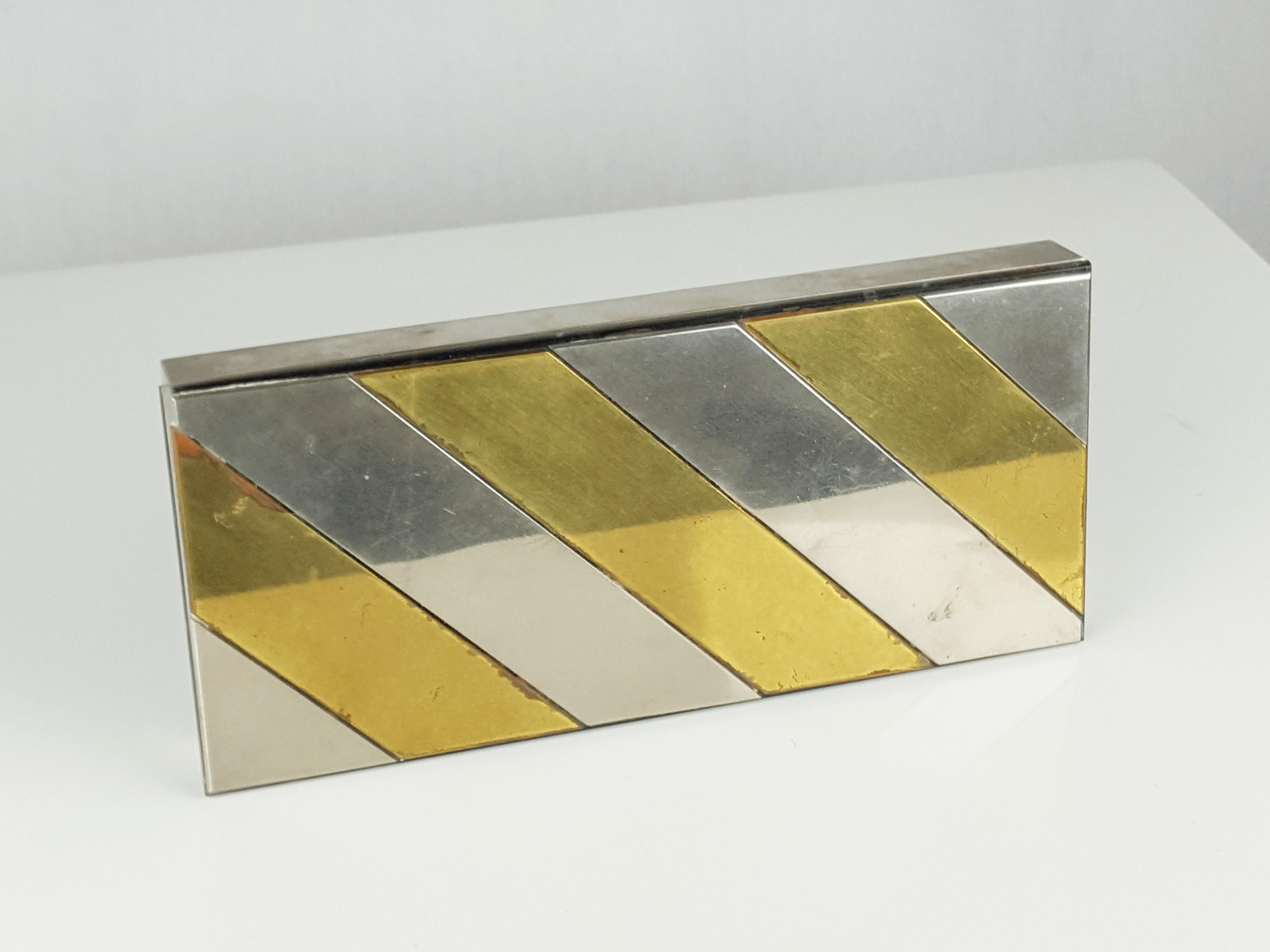 Italian Steel & Brass 1970s Decorative Box In Good Condition For Sale In Varese, Lombardia