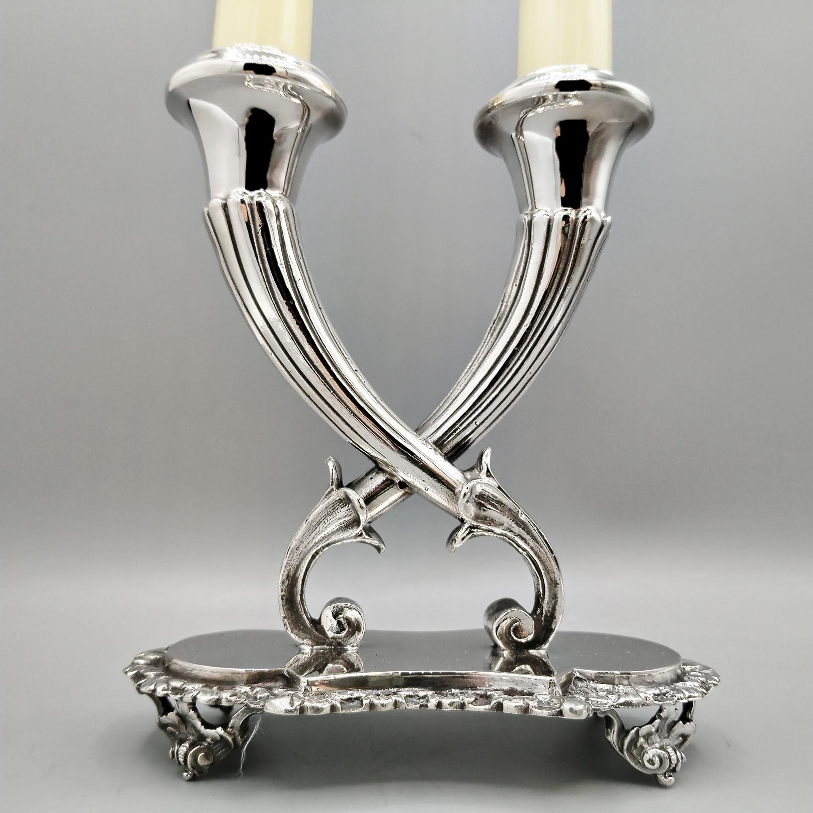 Candelabro italiano de plata de ley de 2 luces en forma de Cornucopia Barroco en venta