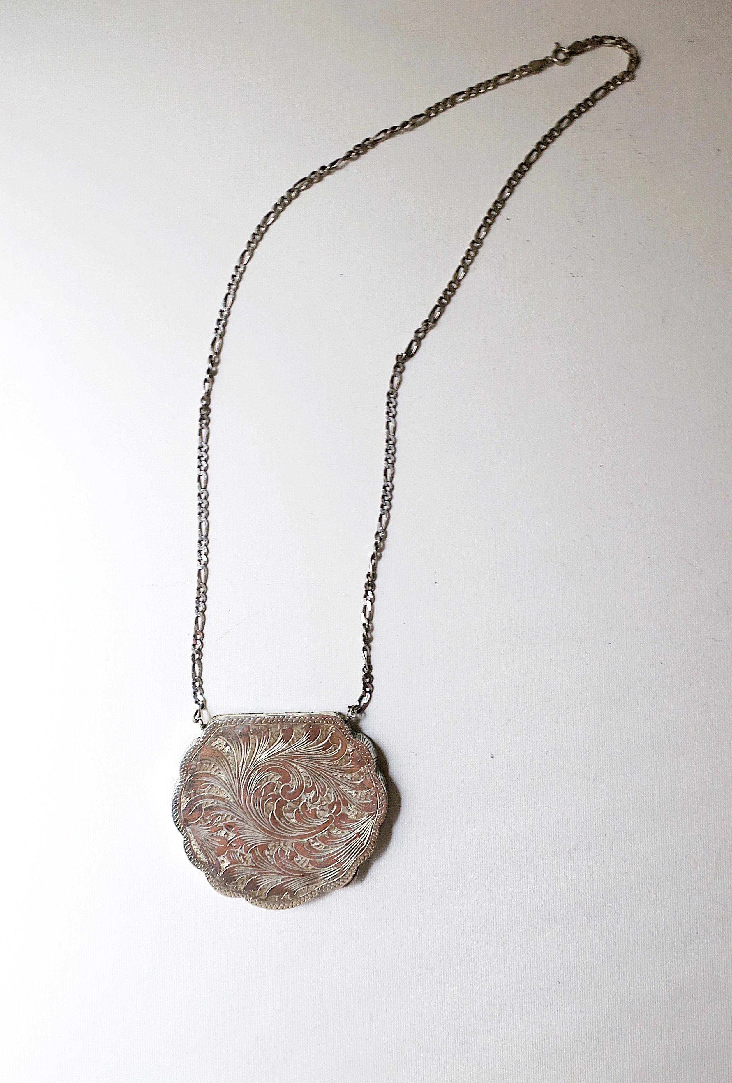Italian Sterling Silver and Enamel Box Necklace en venta 1