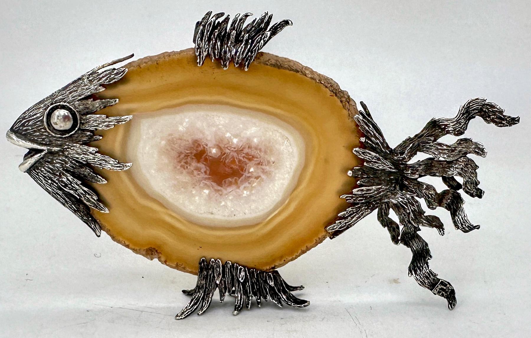 Scultura di pesce in argento sterling e agata lucidata, con marchio, anni '70

6