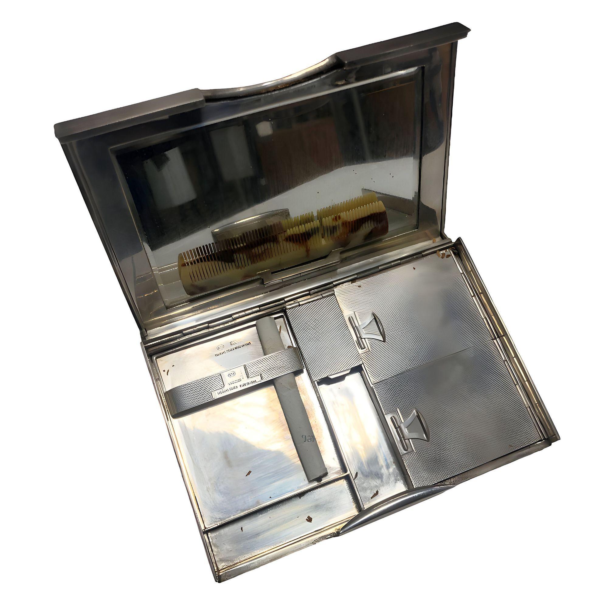 Mid-Century Modern Italian Sterling Silver Cigarette & Makeup Case by Staldar For Sale