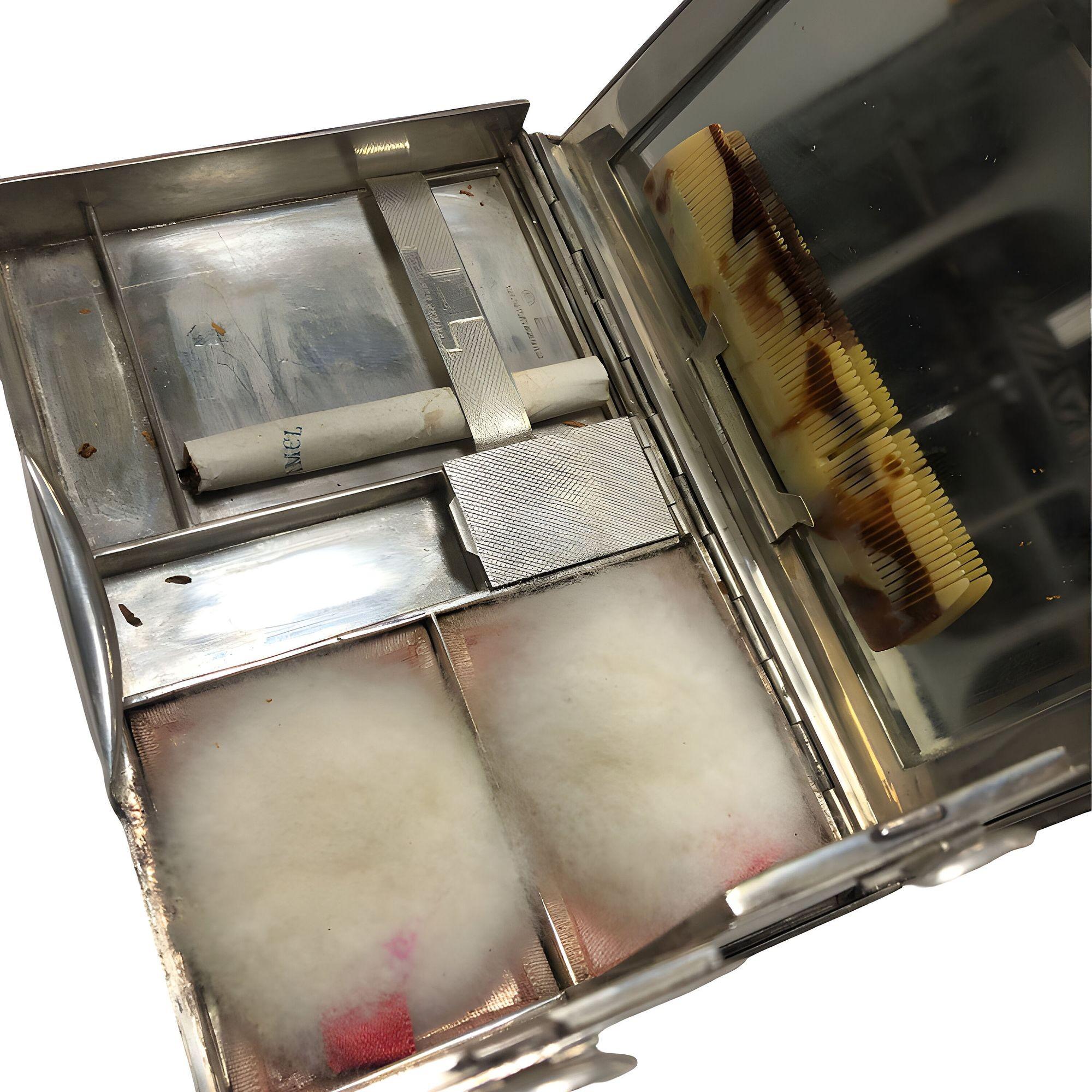 Italian Sterling Silver Cigarette & Makeup Case by Staldar For Sale 1