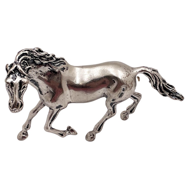 Italian Sterling Silver Horse Sculpture in Realistic Style For Sale at