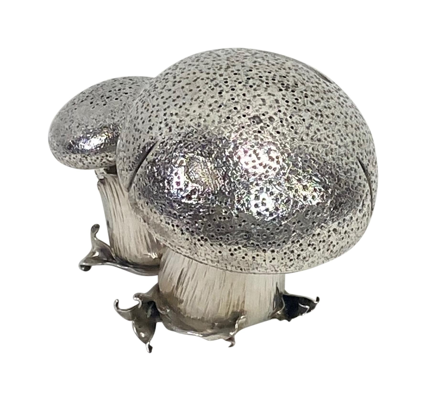 20th Century Italian Sterling Silver Mushroom Salt & Pepper Shaker Signed by Buccellati