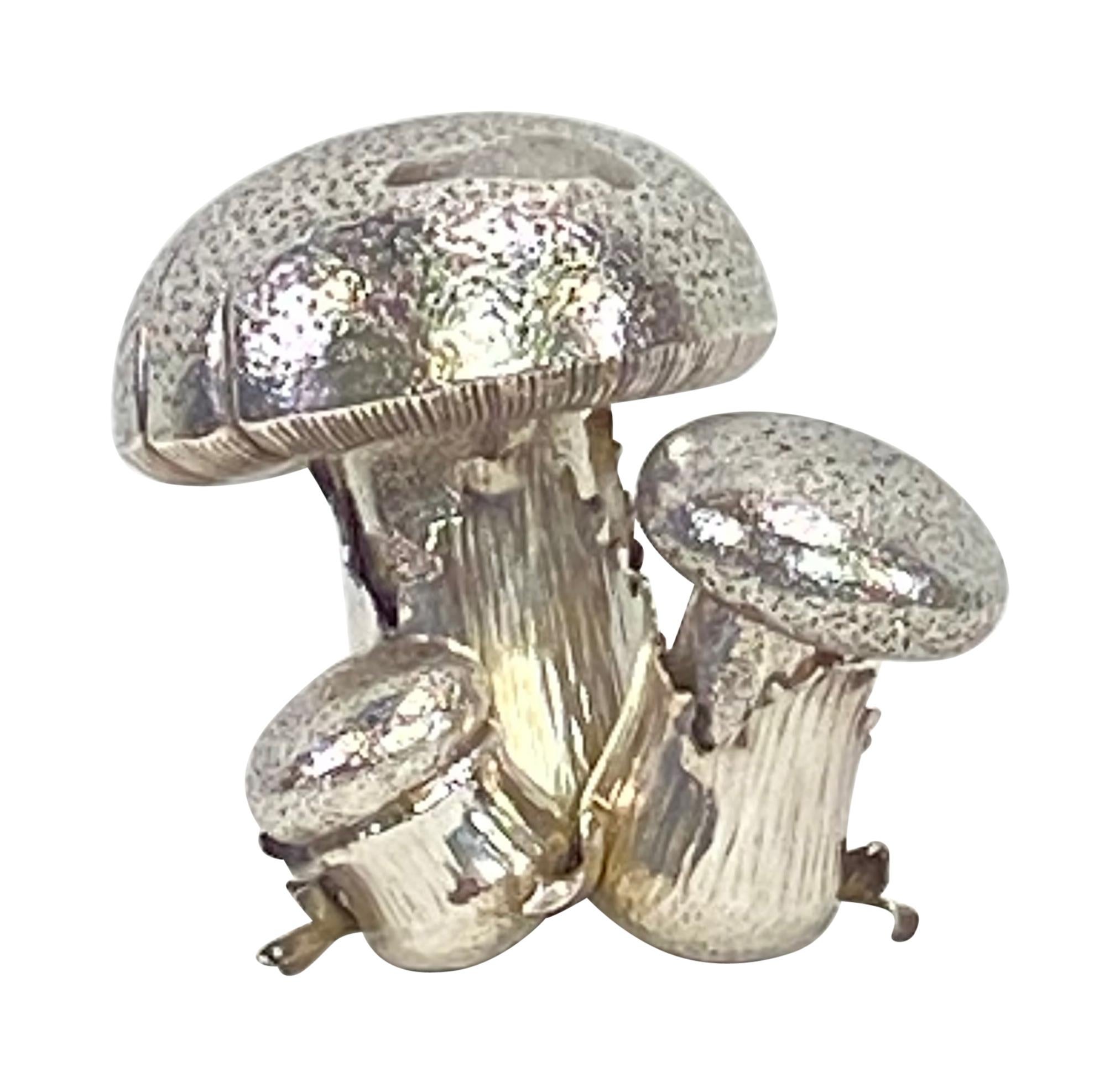 Italian Sterling Silver Mushroom Salt & Pepper Shaker Signed by Buccellati 2