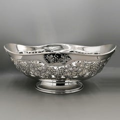 italian Sterling Silver oval Centerpiece Jatte with grapes and leaves