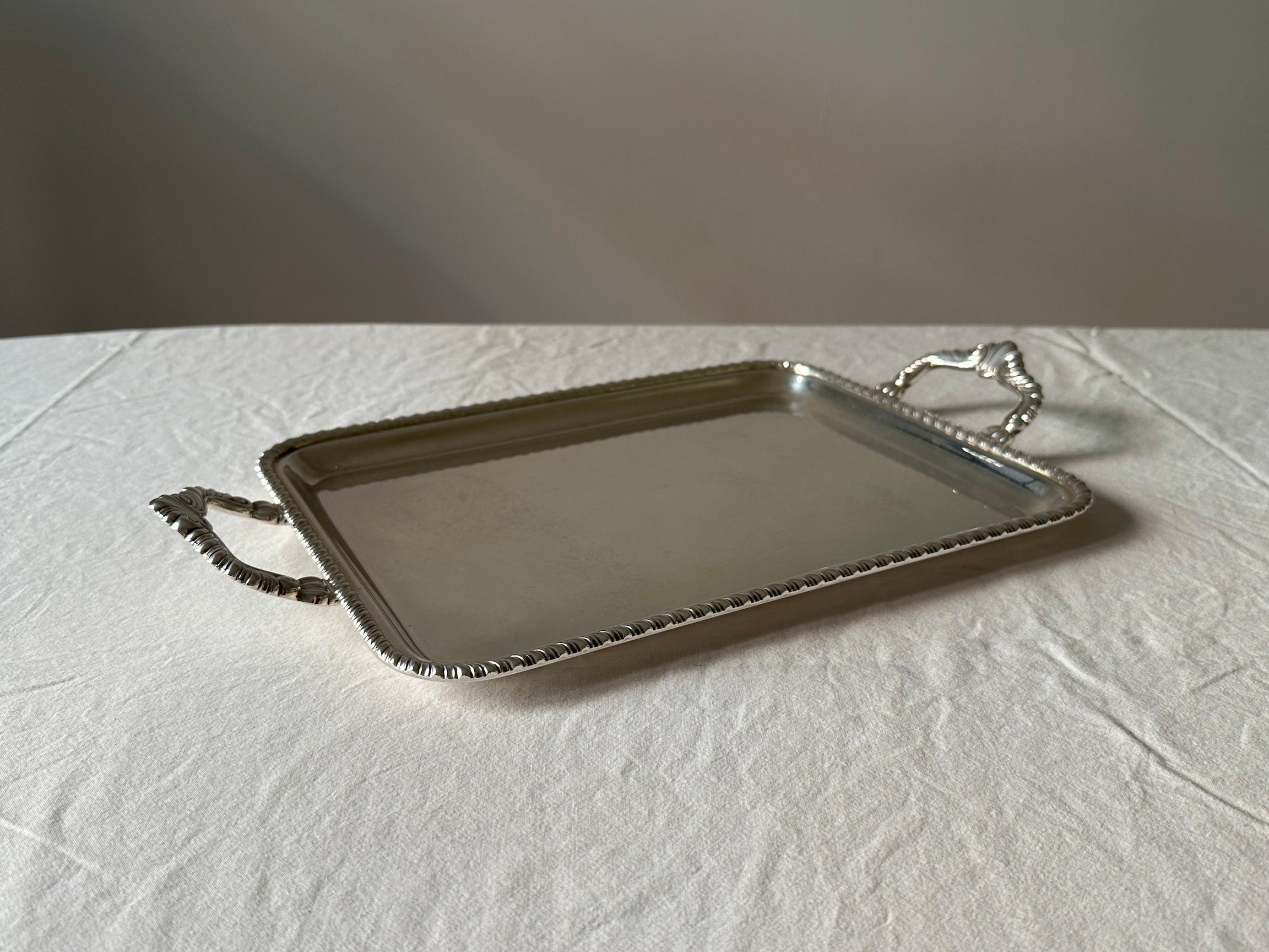 Italian Sterling Silver Tray in the style of Buccellati  In Excellent Condition For Sale In New York, NY