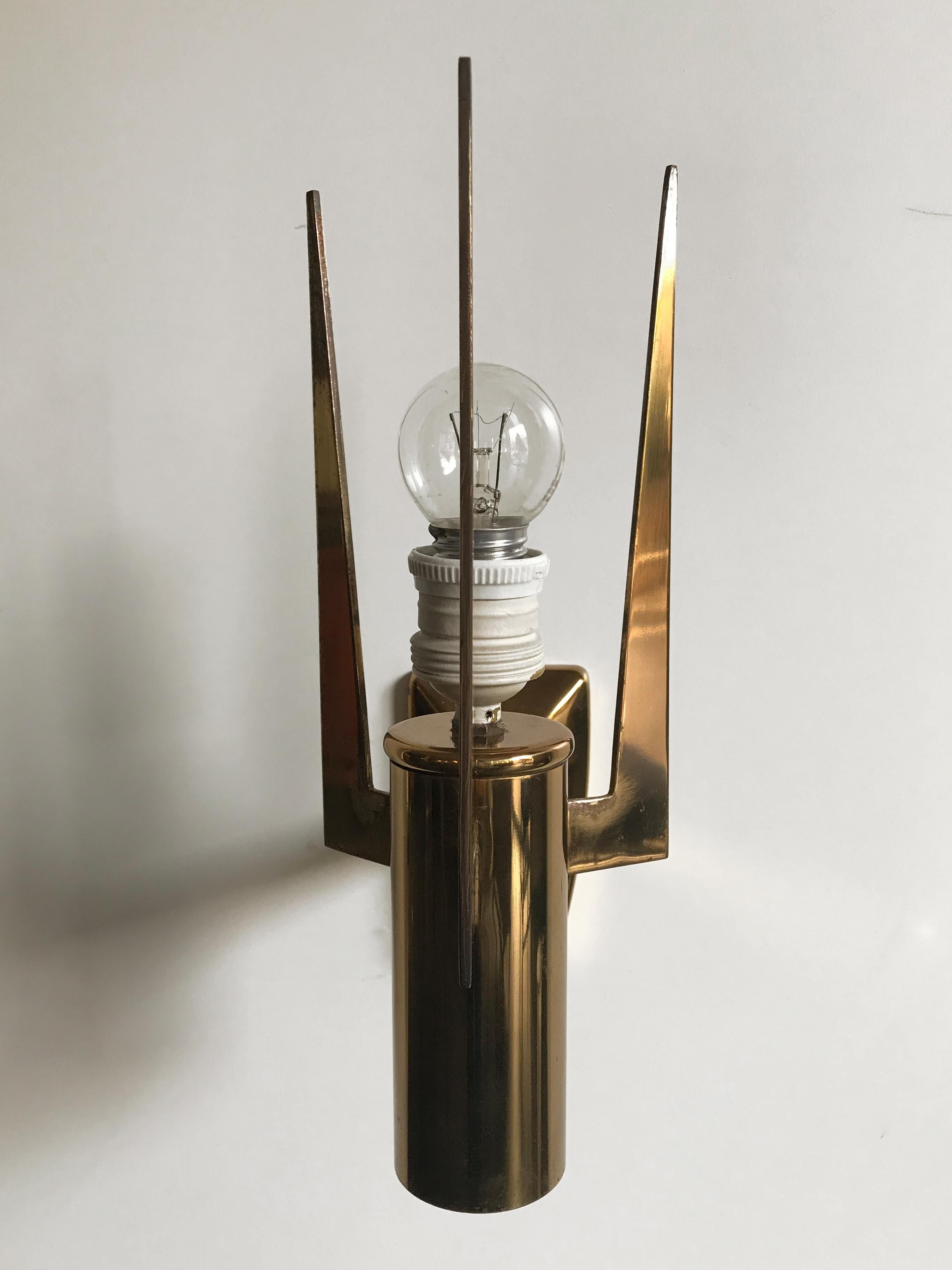 Italian Stilnovo Brass Glass Midcentury Sconce Wall Lamp, 1950s For Sale 7