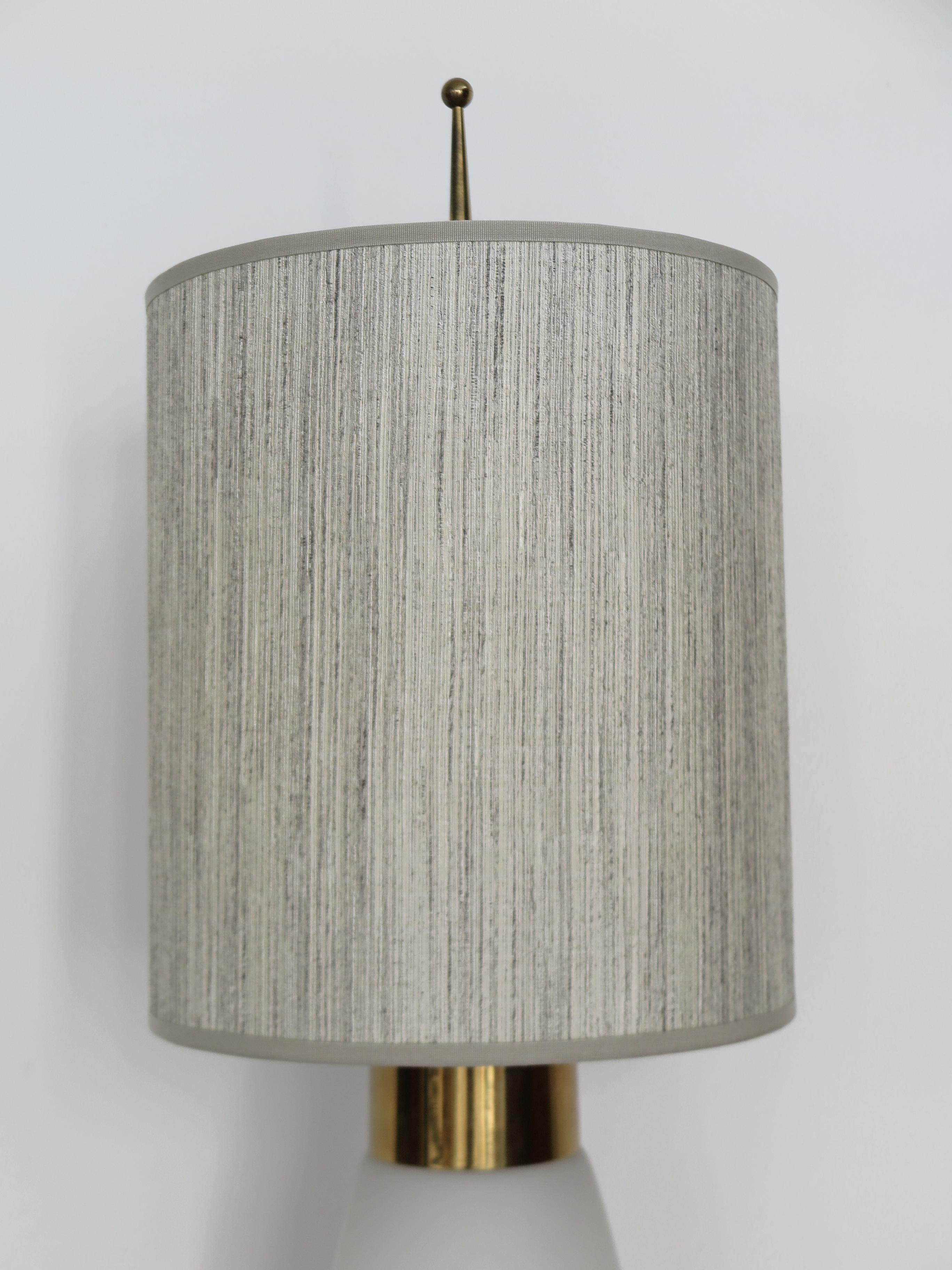 Ottone Italian Stilnovo Brass Glass Midcentury Table Lamp Lamshade 1950s in vendita