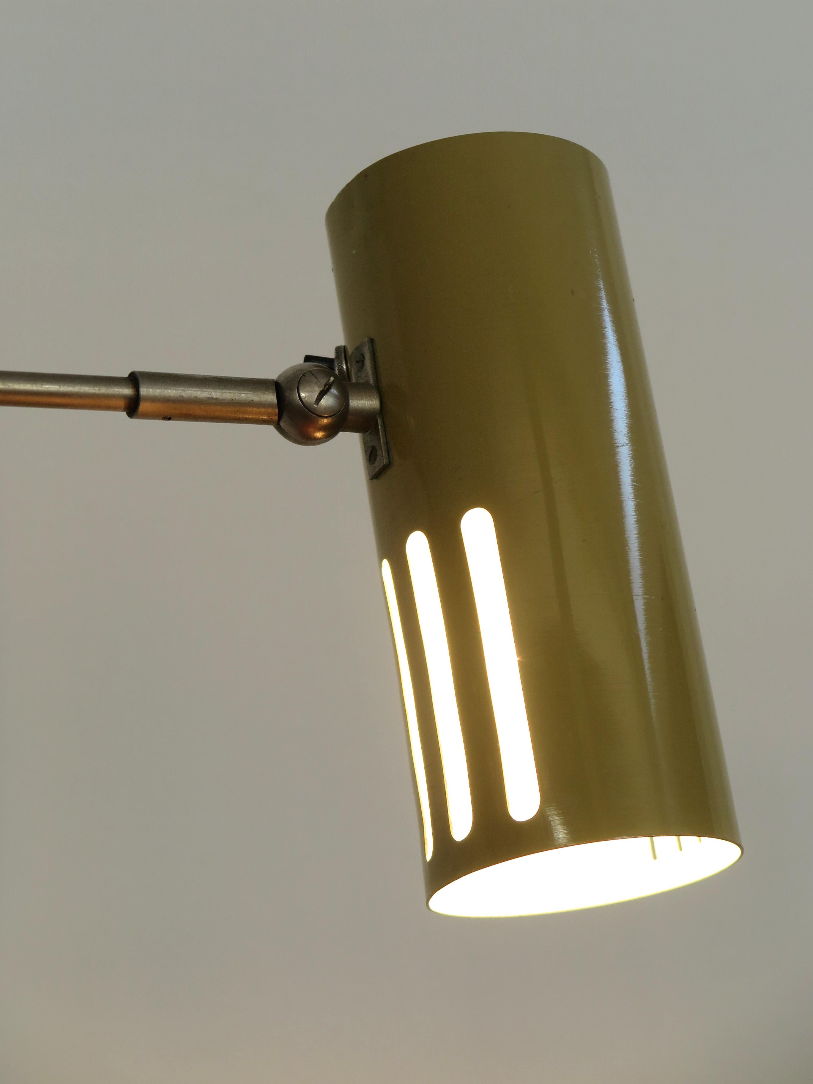 Italian Stilnovo Midcentury Modern Metal Clamp Table Lamp 1950s For Sale 2