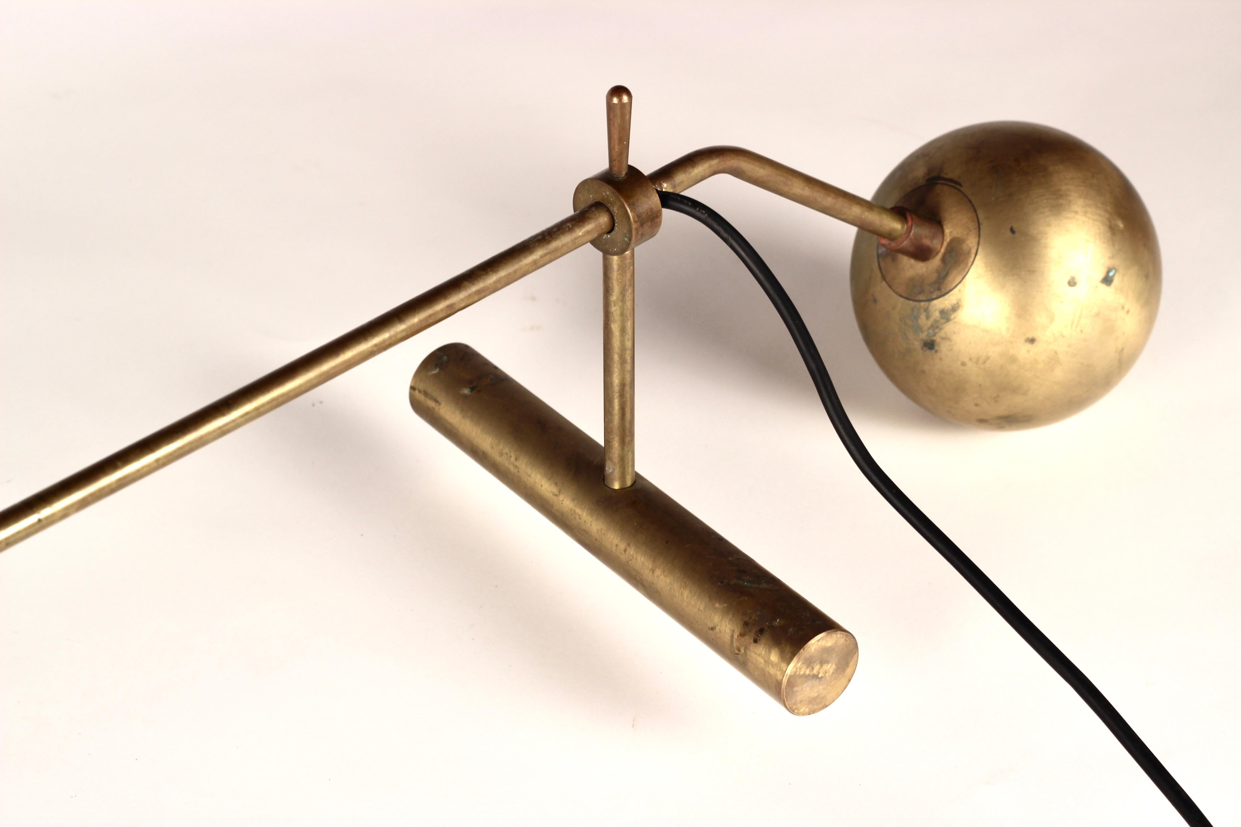 Lampe de bureau italienne à contrepoids de style Stilnovo, Ligurie, années 1950 en vente 3
