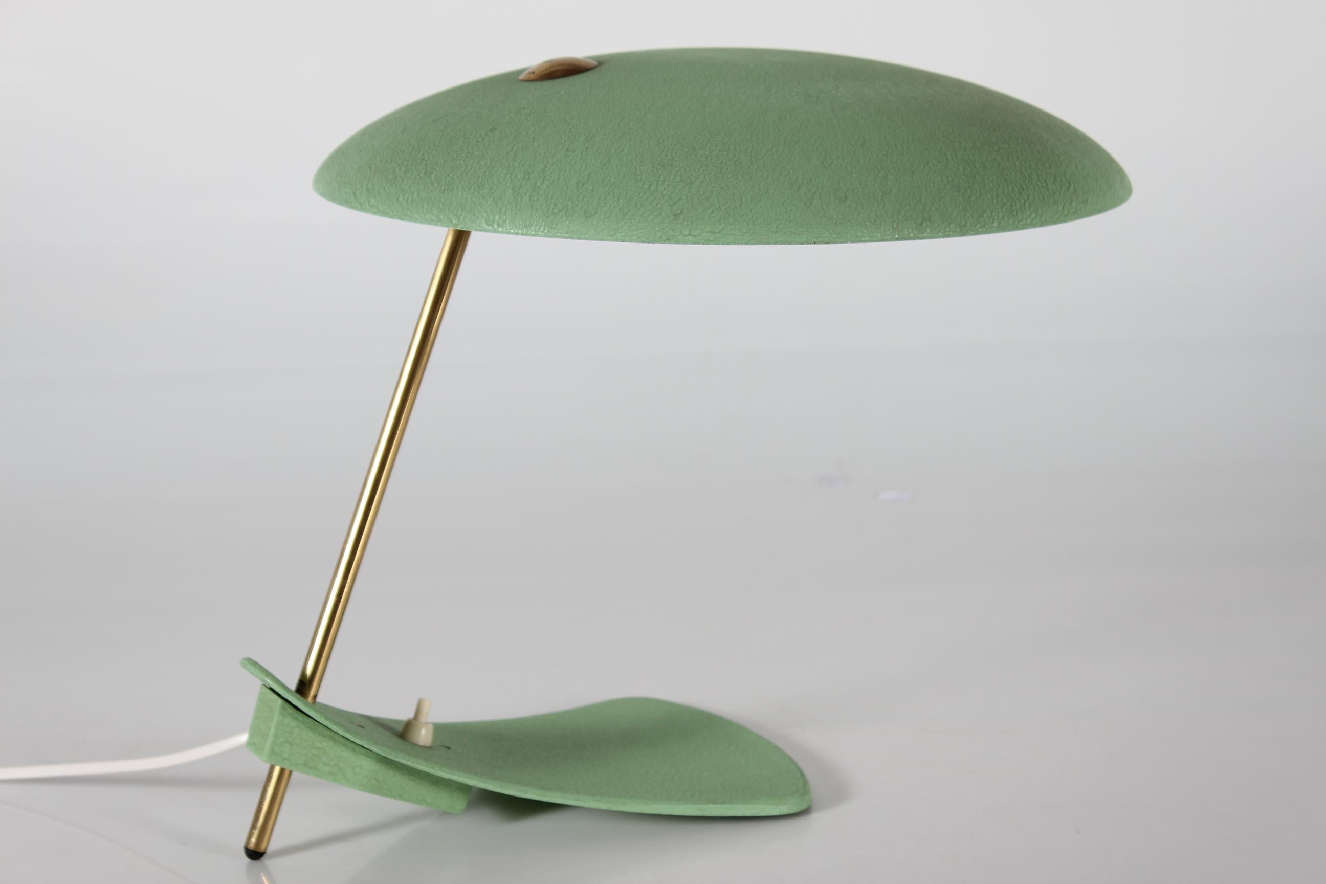Mid-Century Modern Italian Ufo Table Lamp Dusty Green Lacquer Floating Foot, Stilnovo Style, 1950s For Sale