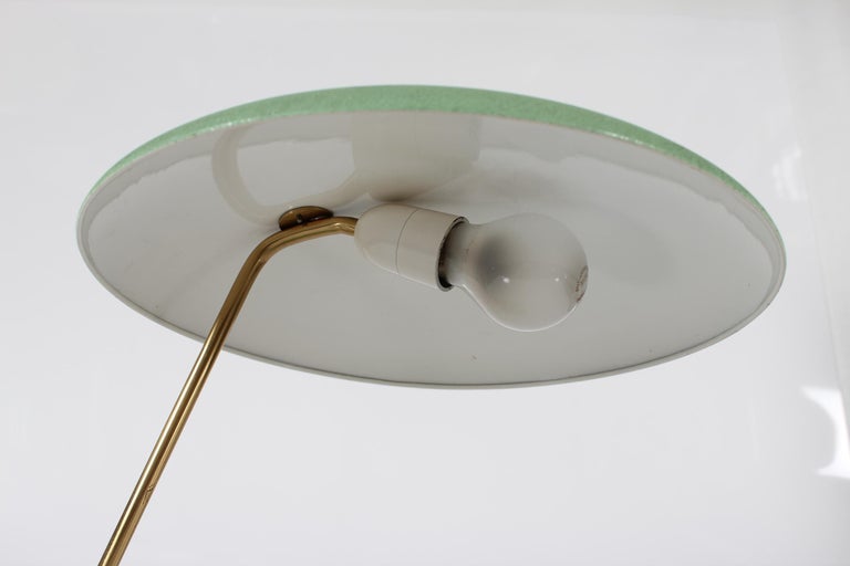 Italian Ufo Table Lamp Dusty Green Lacquer Floating Foot, Stilnovo Style, 1950s For Sale at 1stDibs