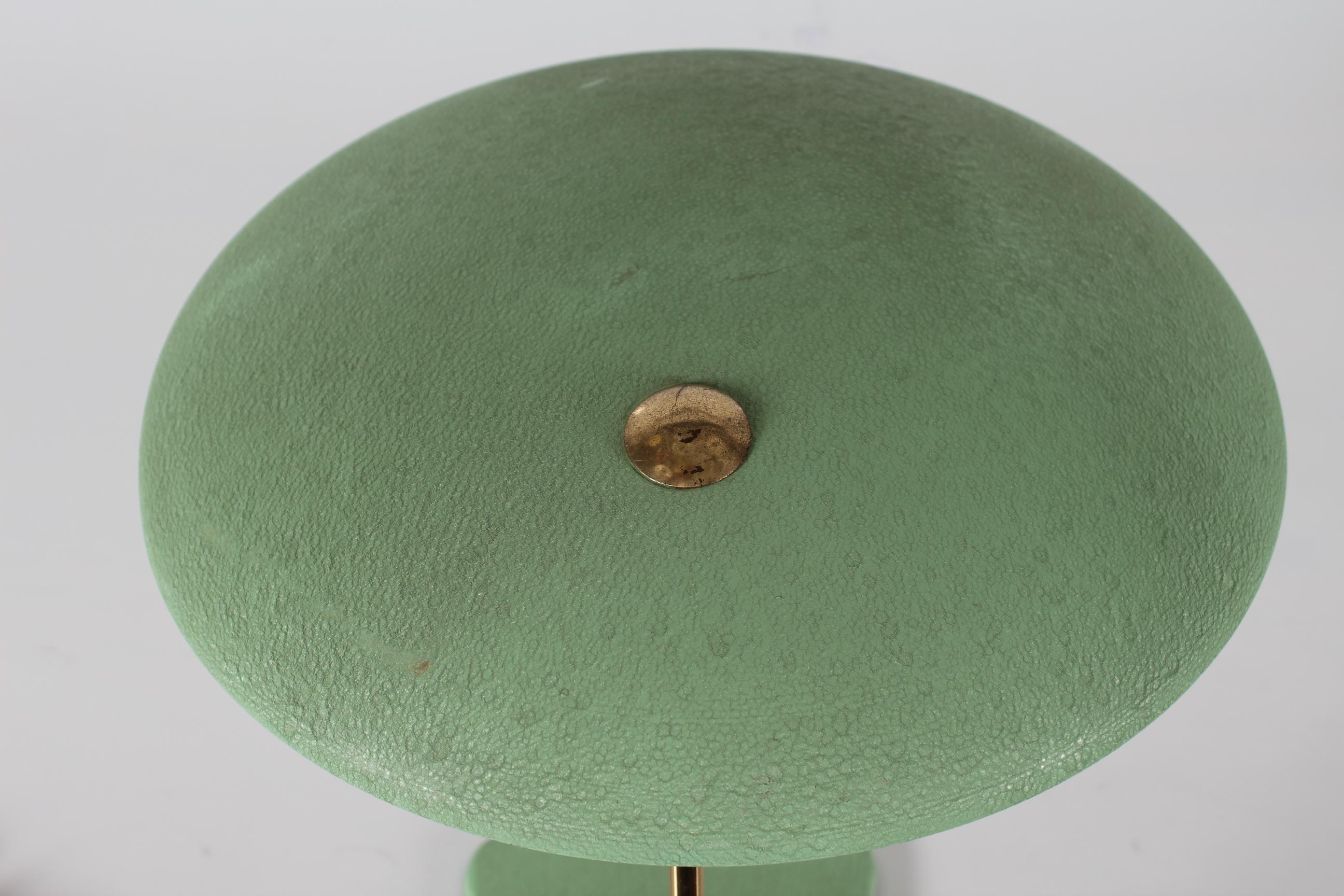 Metal Italian Ufo Table Lamp Dusty Green Lacquer Floating Foot, Stilnovo Style, 1950s For Sale