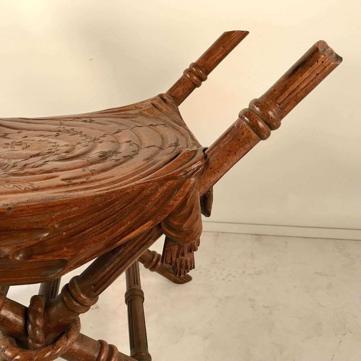 Italian Stool Carved with a Boy and Blanket, Attributed to Valentino Besarel For Sale 2