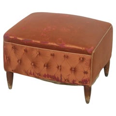 Italian stool in orange capitonné satin by Paolo Buffa