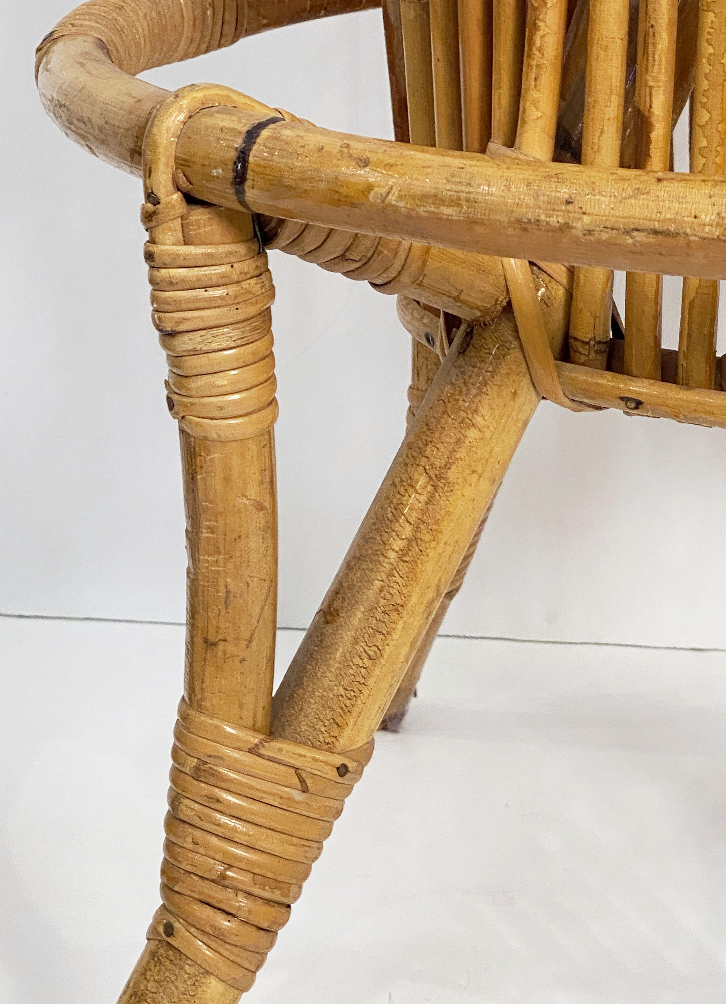 Tabouret italien en rotin et bambou du milieu du 20e siècle en vente 12