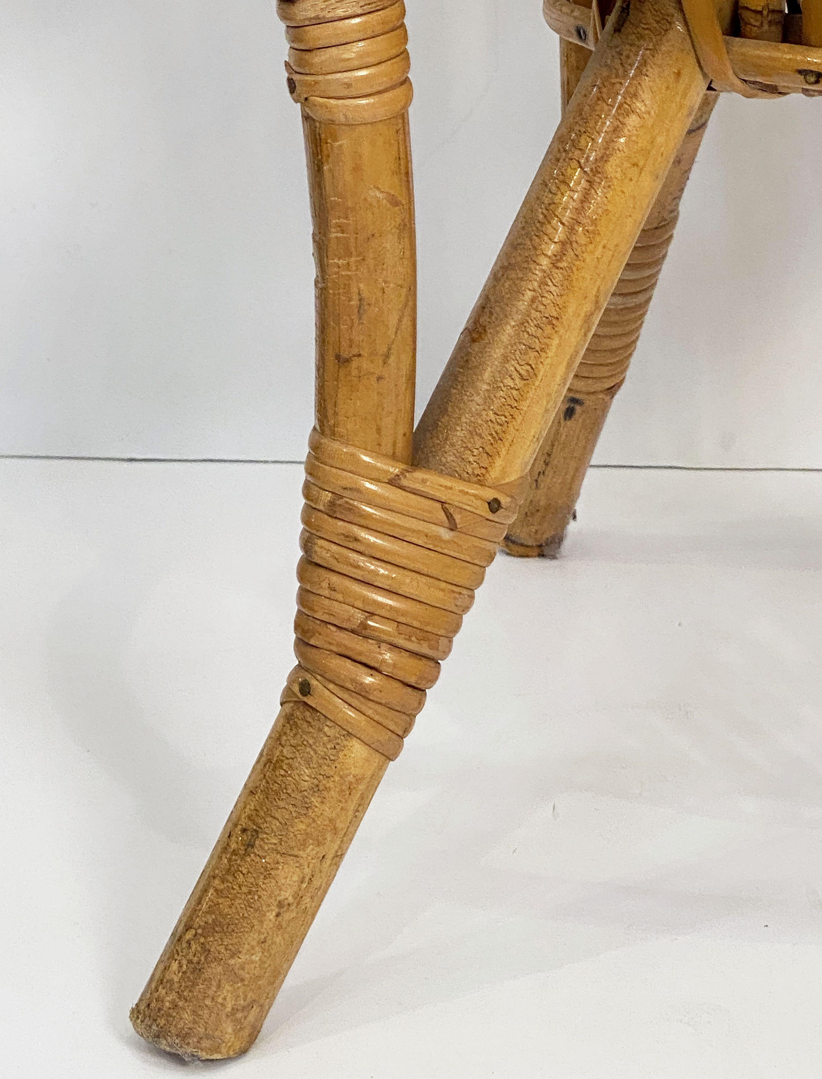 Tabouret italien en rotin et bambou du milieu du 20e siècle en vente 13