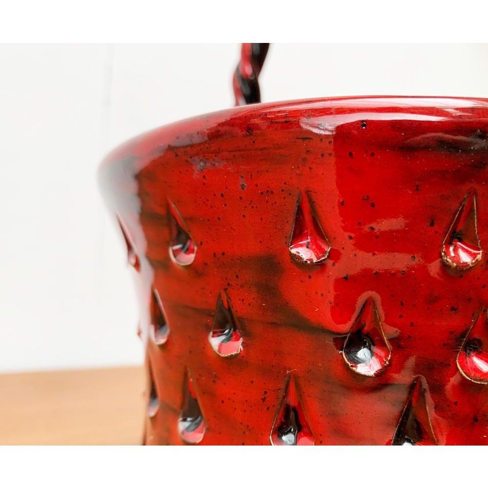 Vaso in ceramica fragola italiana di Fratelli Fantullacci per Bitossi, anni '60 in vendita 1