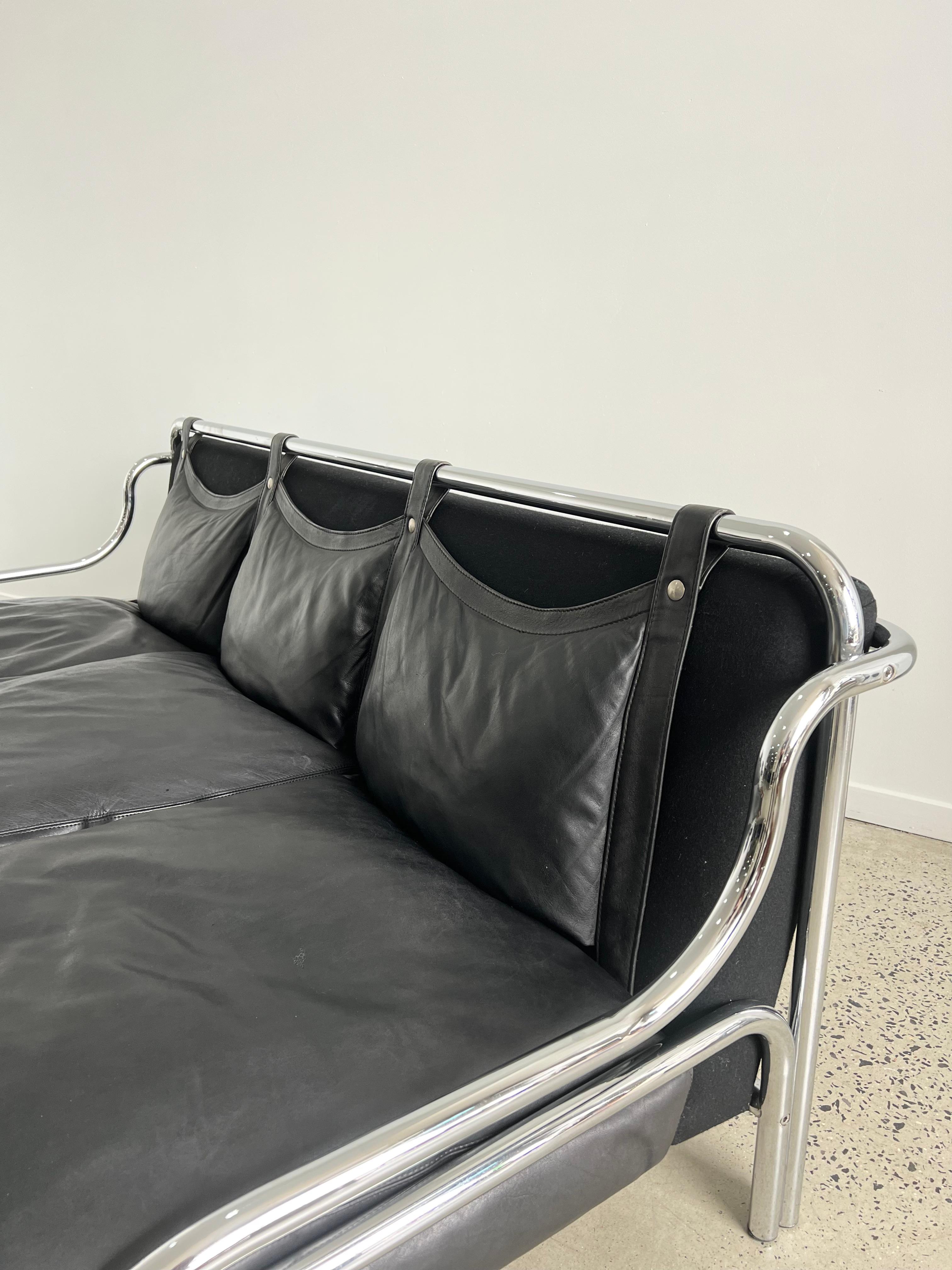 Mid-20th Century Italian “Stringa” Chrome and Leather Sofa by Gae Aulenti for Poltronova, 1969 For Sale