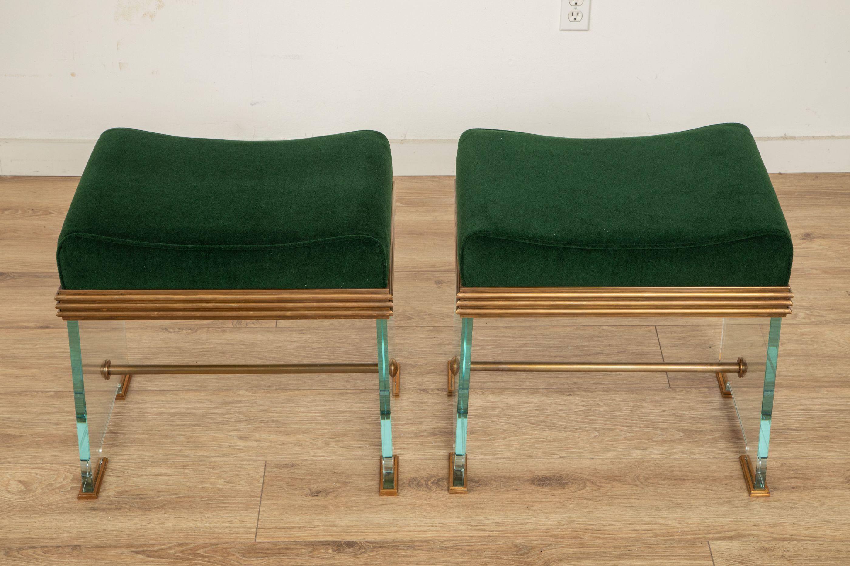 Mid-Century Modern Banc en verre et laiton construit par un Studio A italien, en stock en vente